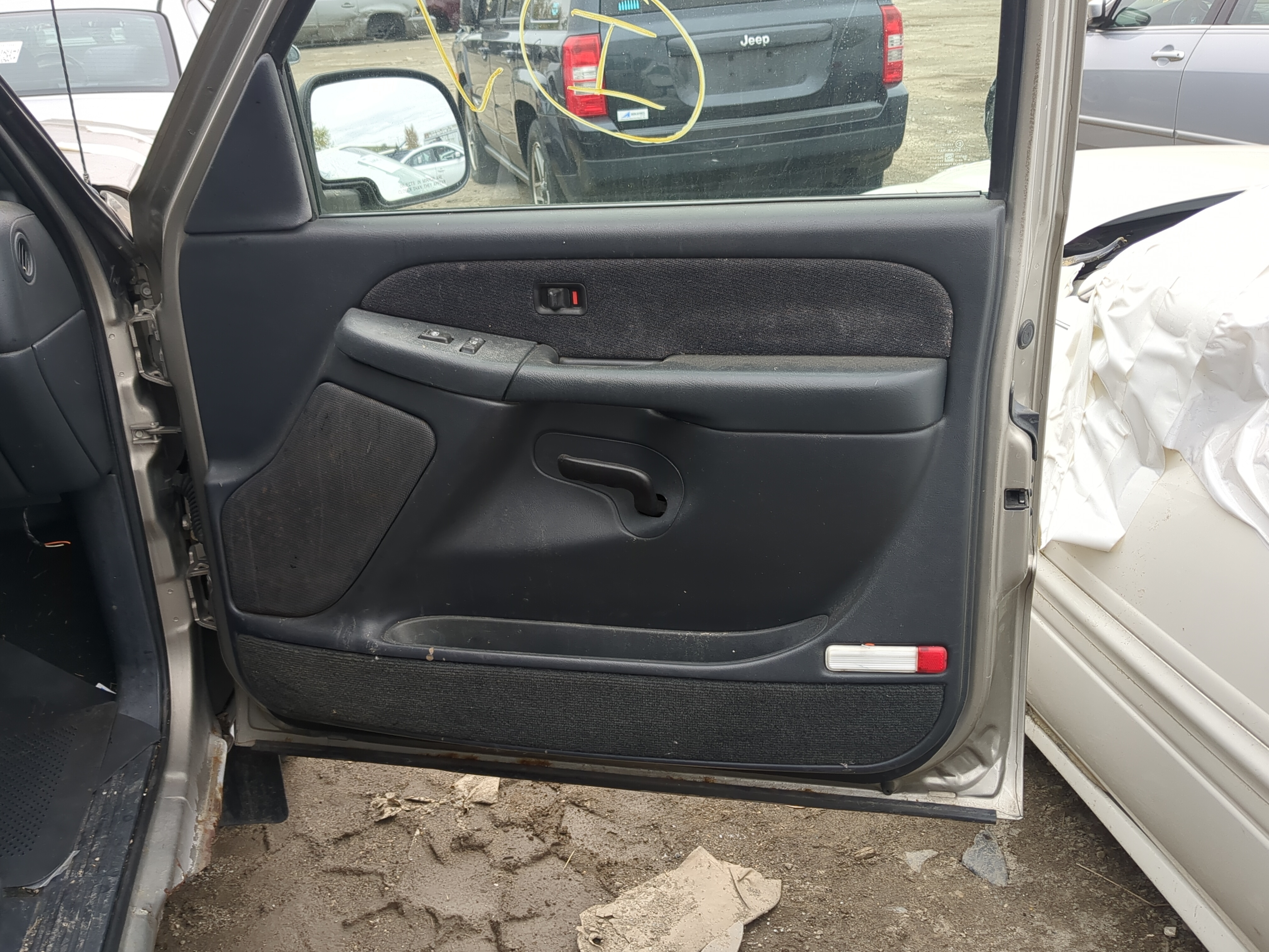 Picture of 2001 Gmc Sierra 1500 Front Right Passenger Interior Door Panel Trim 1212133