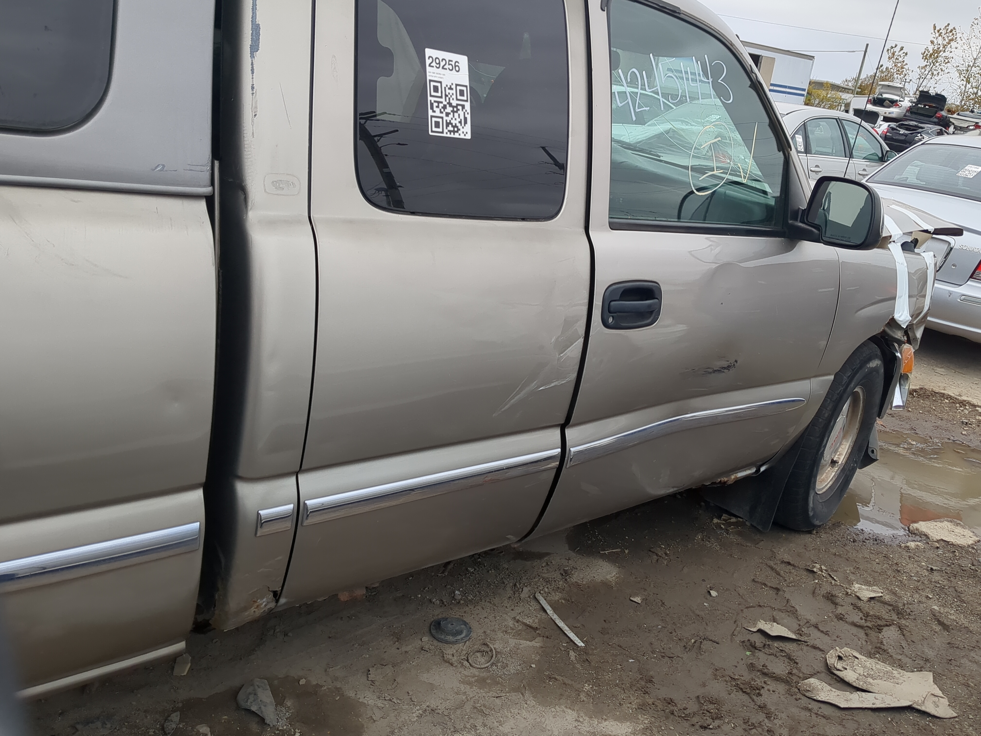 1999-2007 Gmc Sierra 1500 Passenger Rear Door Oem 1212152 - Oemusedautoparts1.com