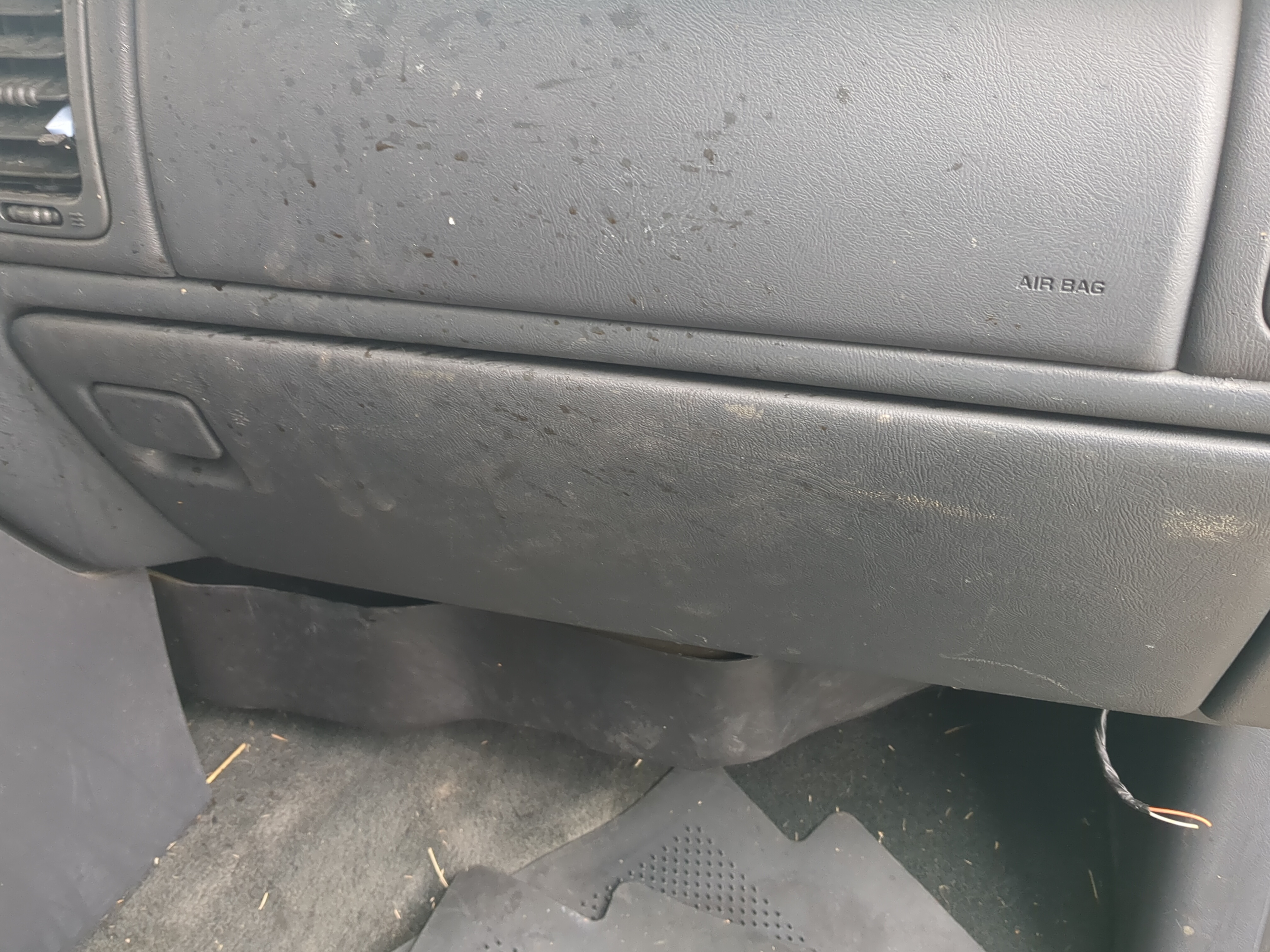 2001 Gmc Sierra 1500 Passenger Glove Box Door Storage Compartment 1212153 - Oemusedautoparts1.com