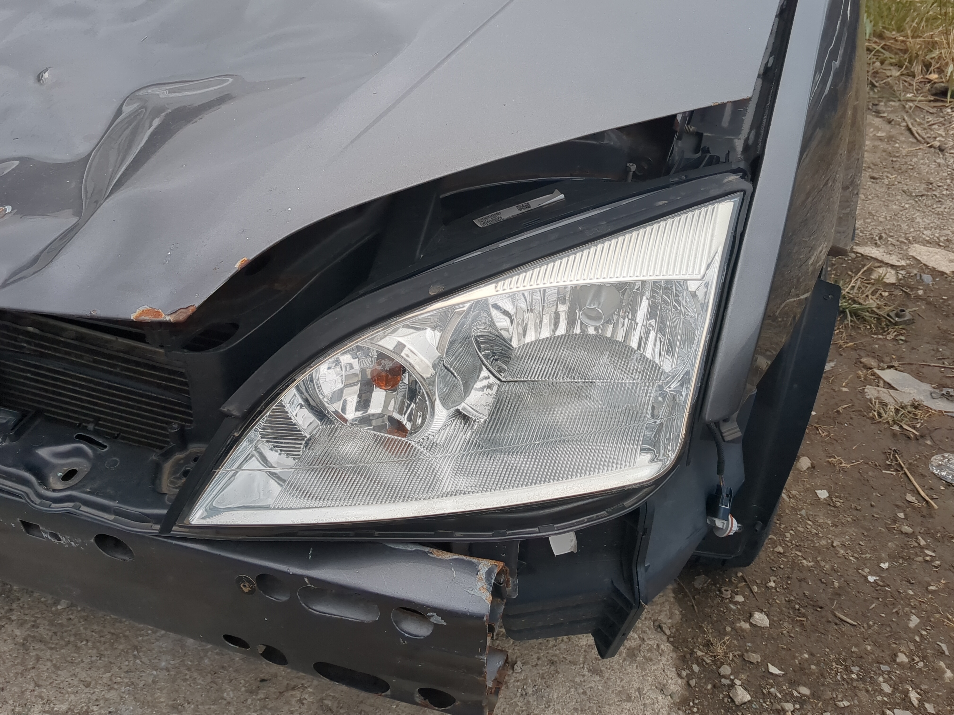 2005-2007 Ford Focus Driver Left Oem Head Light Headlight Lamp 1212182 - Oemusedautoparts1.com