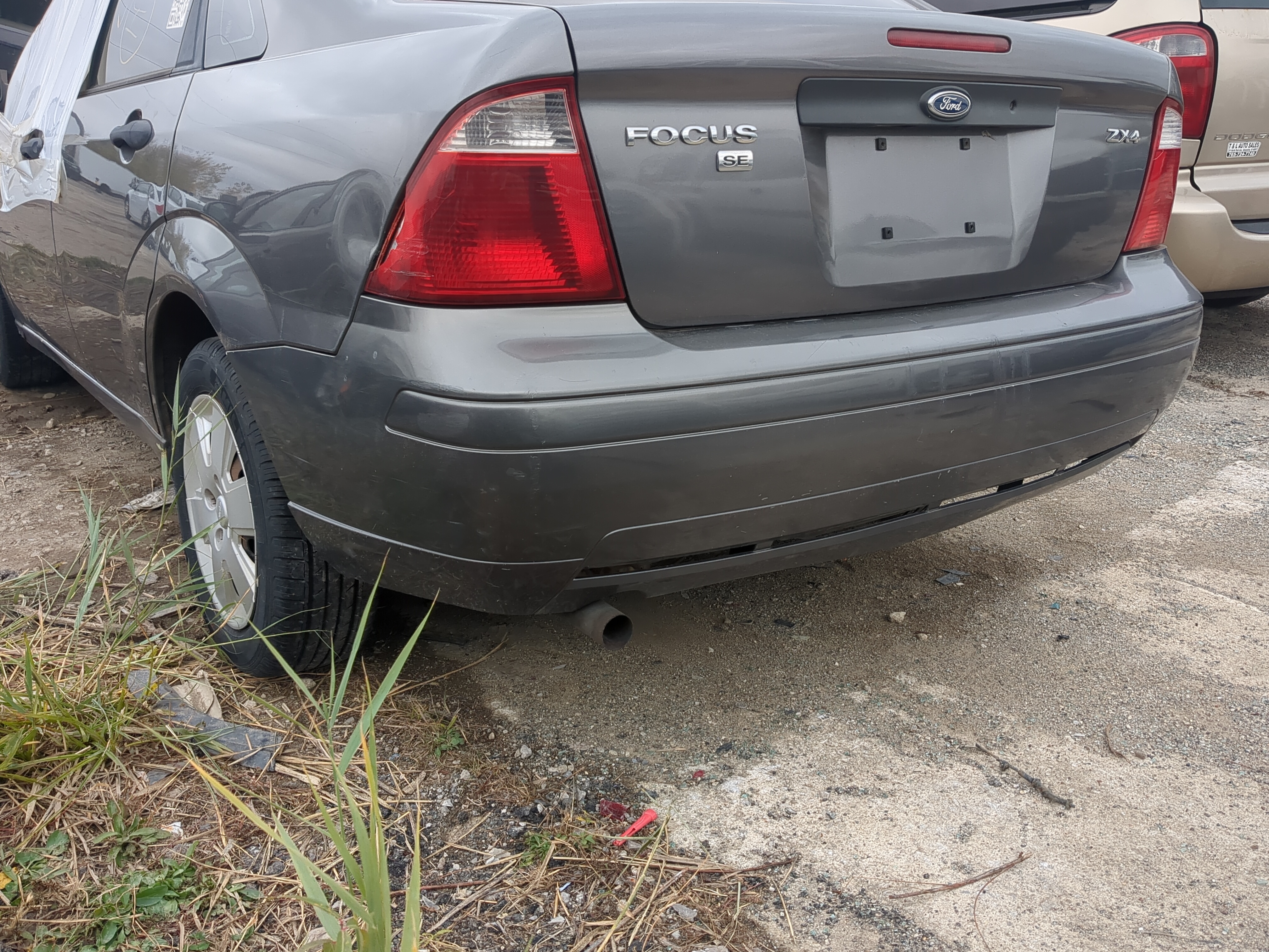 2005-2007 Ford Focus Rear Bumper Assembly Oem 1212208 - Oemusedautoparts1.com