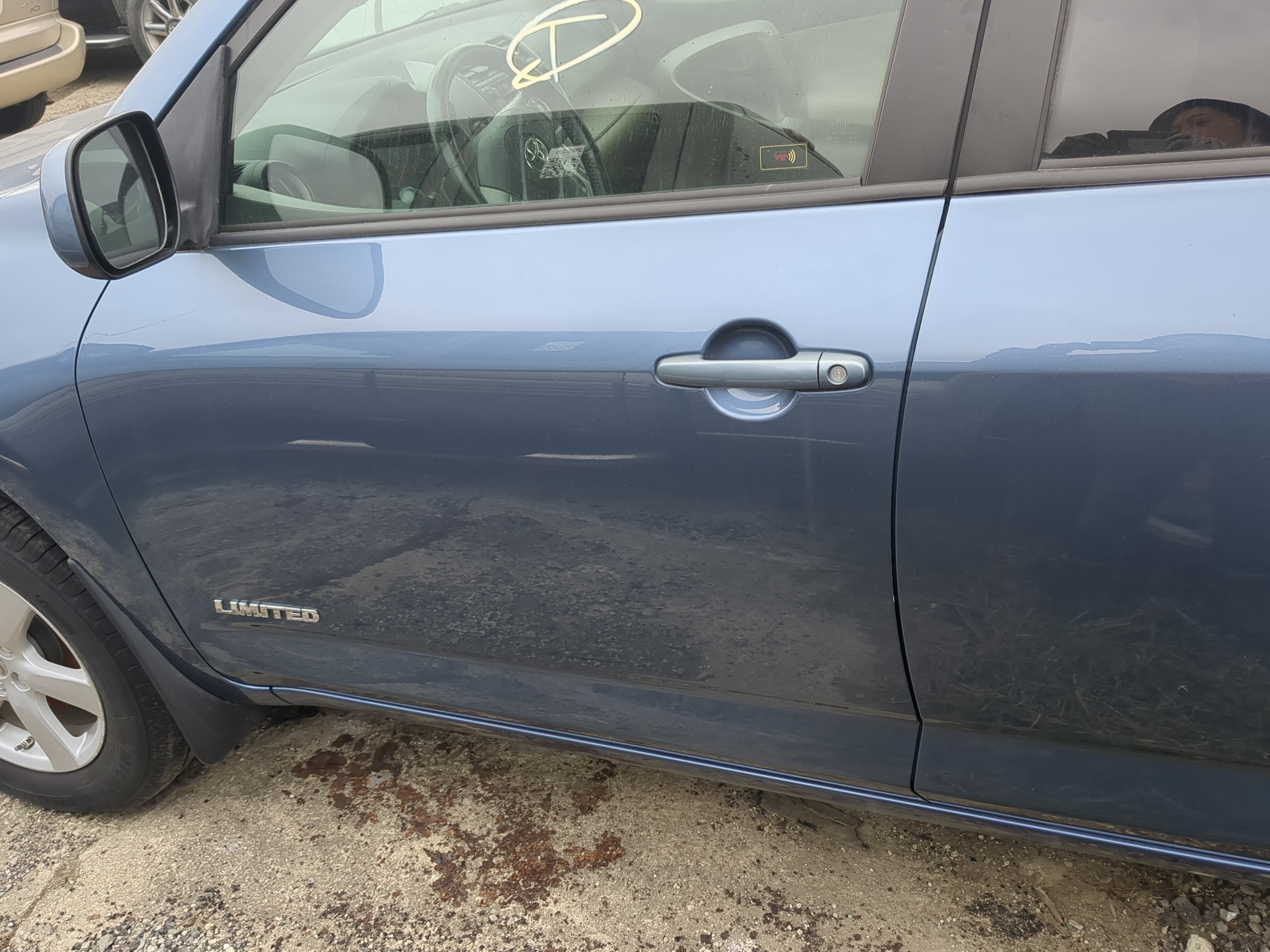 2006-2014 Toyota Rav4 Driver Front Door Oem 1212487 - Oemusedautoparts1.com