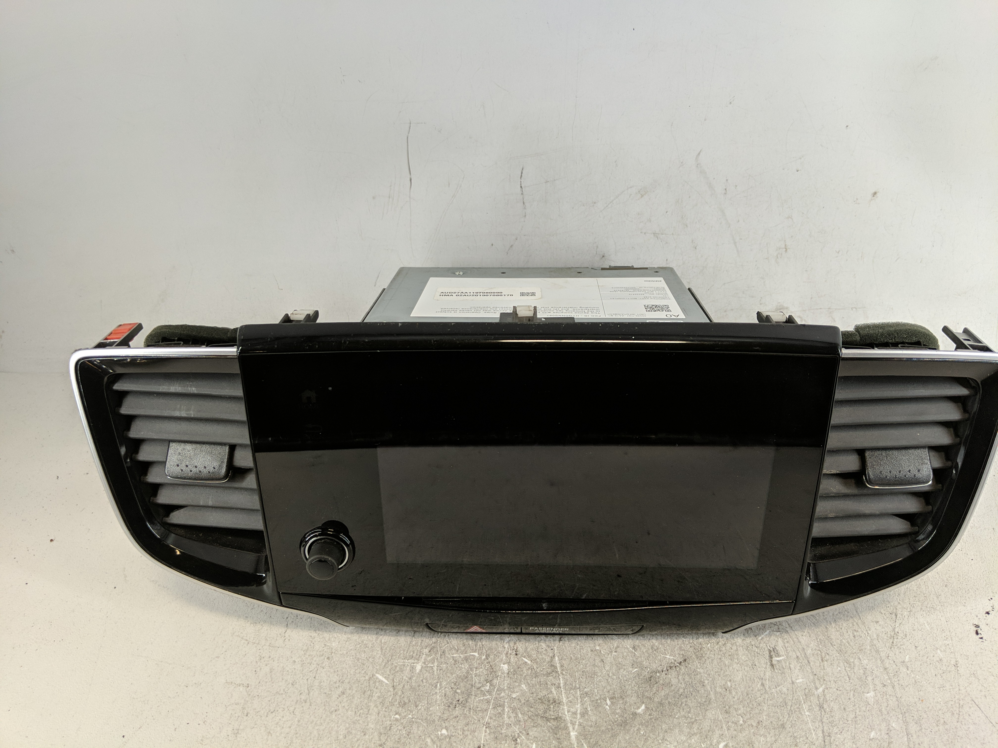 2016-2020 Honda Pilot Am Fm Cd Player Radio Receiver 1212553 - Oemusedautoparts1.com