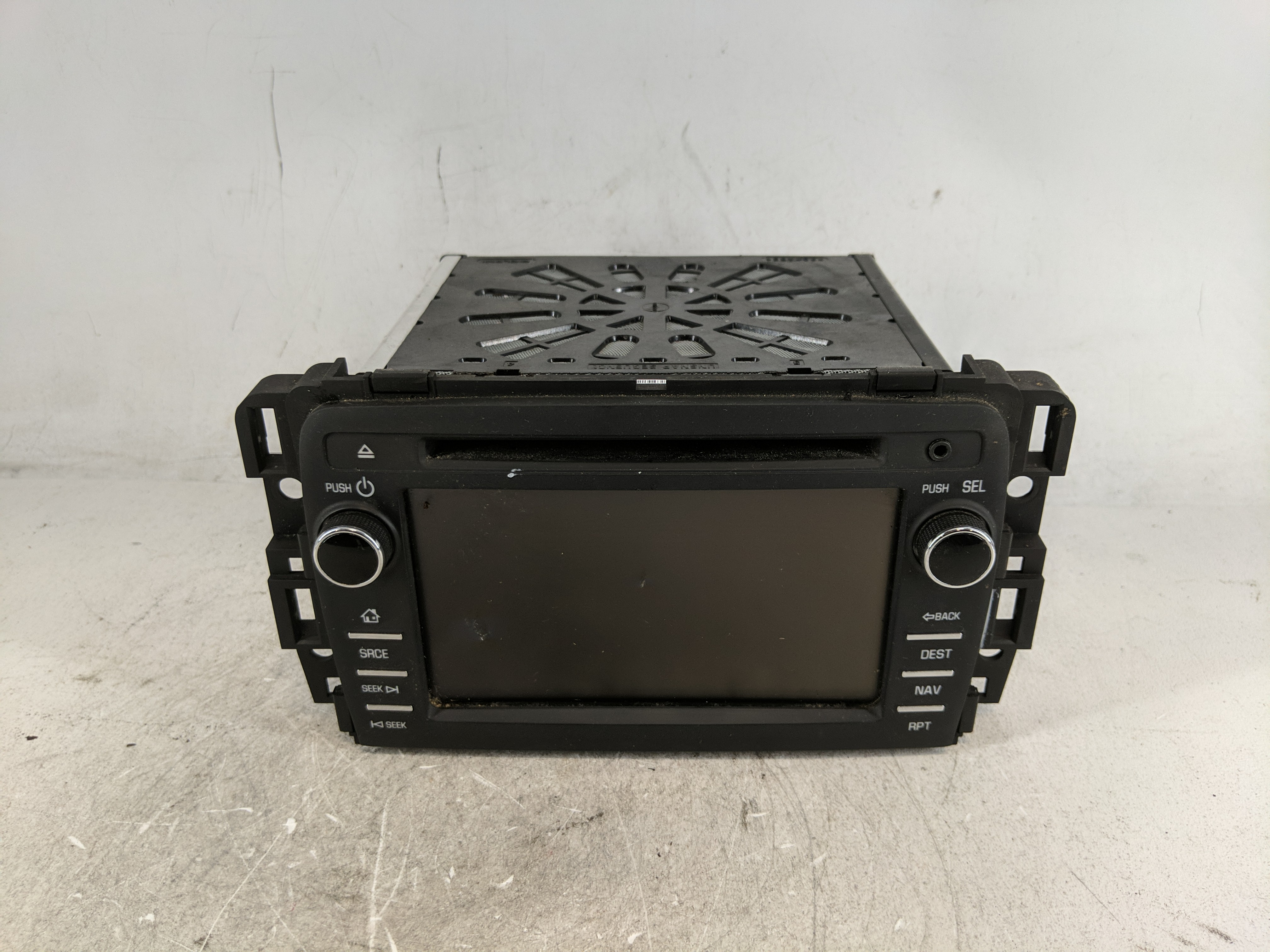 2015-2016 Buick Enclave Am Fm Cd Player Radio Receiver 1212584 - Oemusedautoparts1.com
