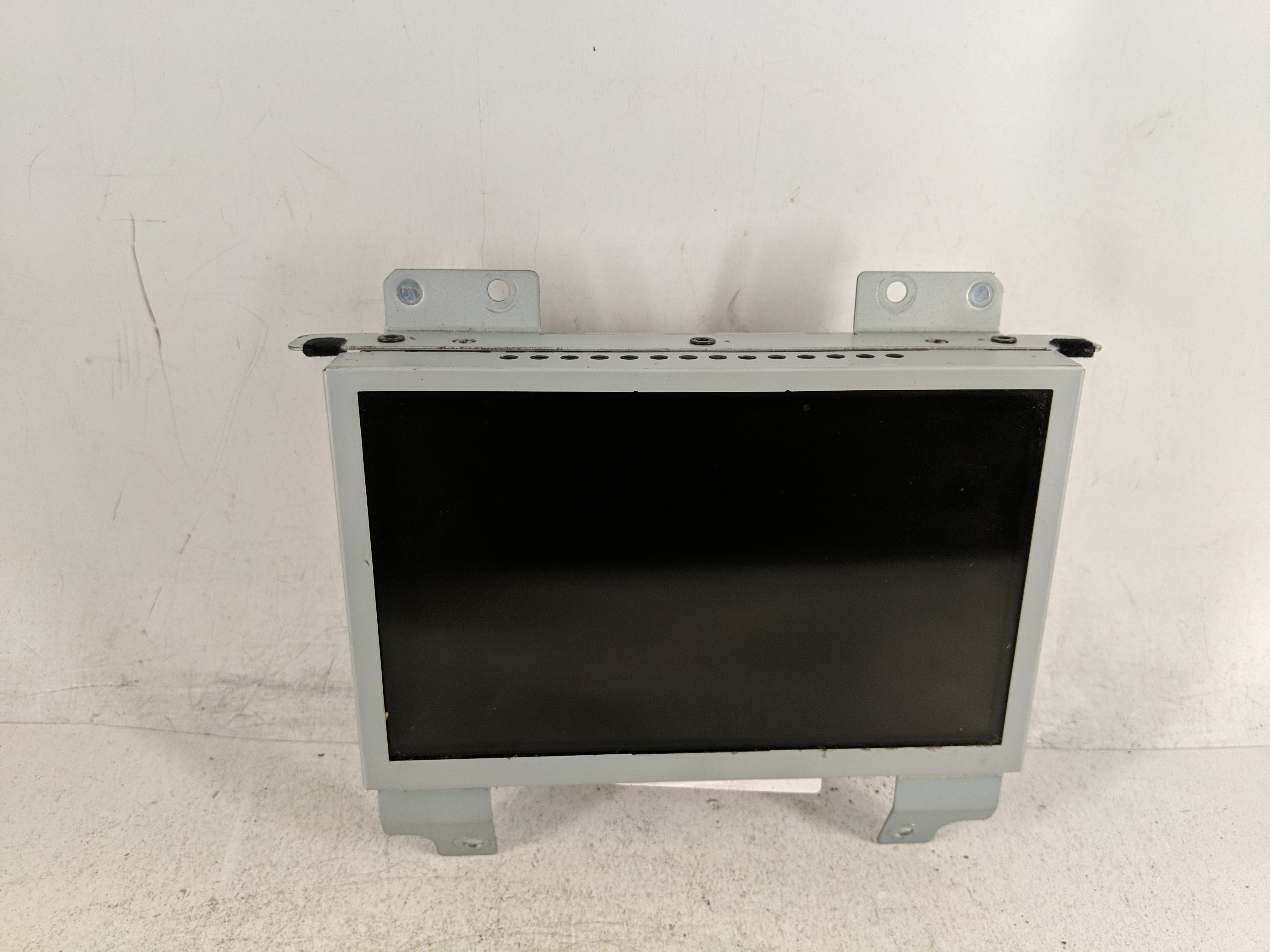 Ford Edge Am Fm Cd Player Radio Receiver 1212585 - Oemusedautoparts1.com