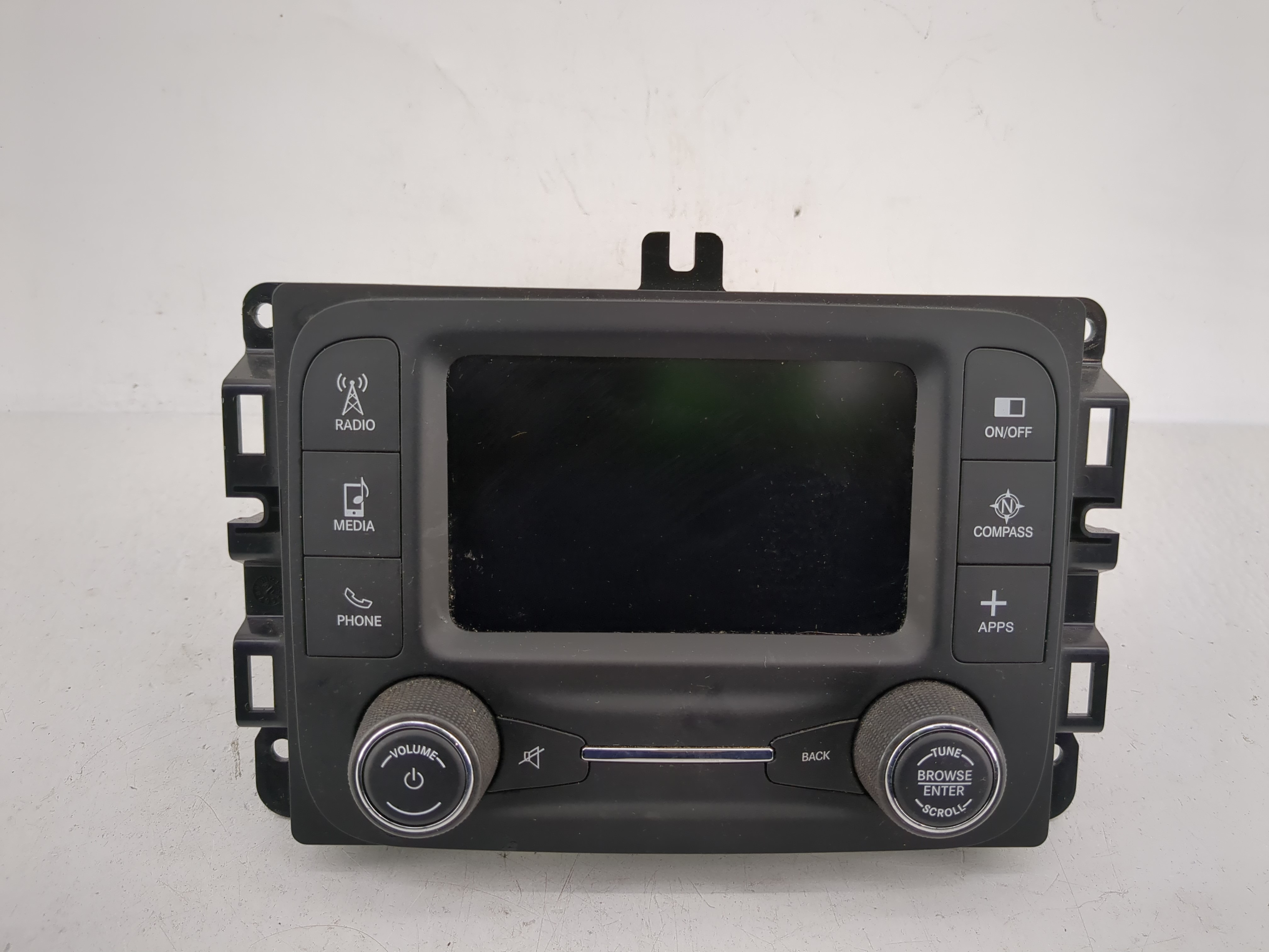 2015-2017 Jeep Renegade Am Fm Cd Player Radio Receiver 1212618 - Oemusedautoparts1.com