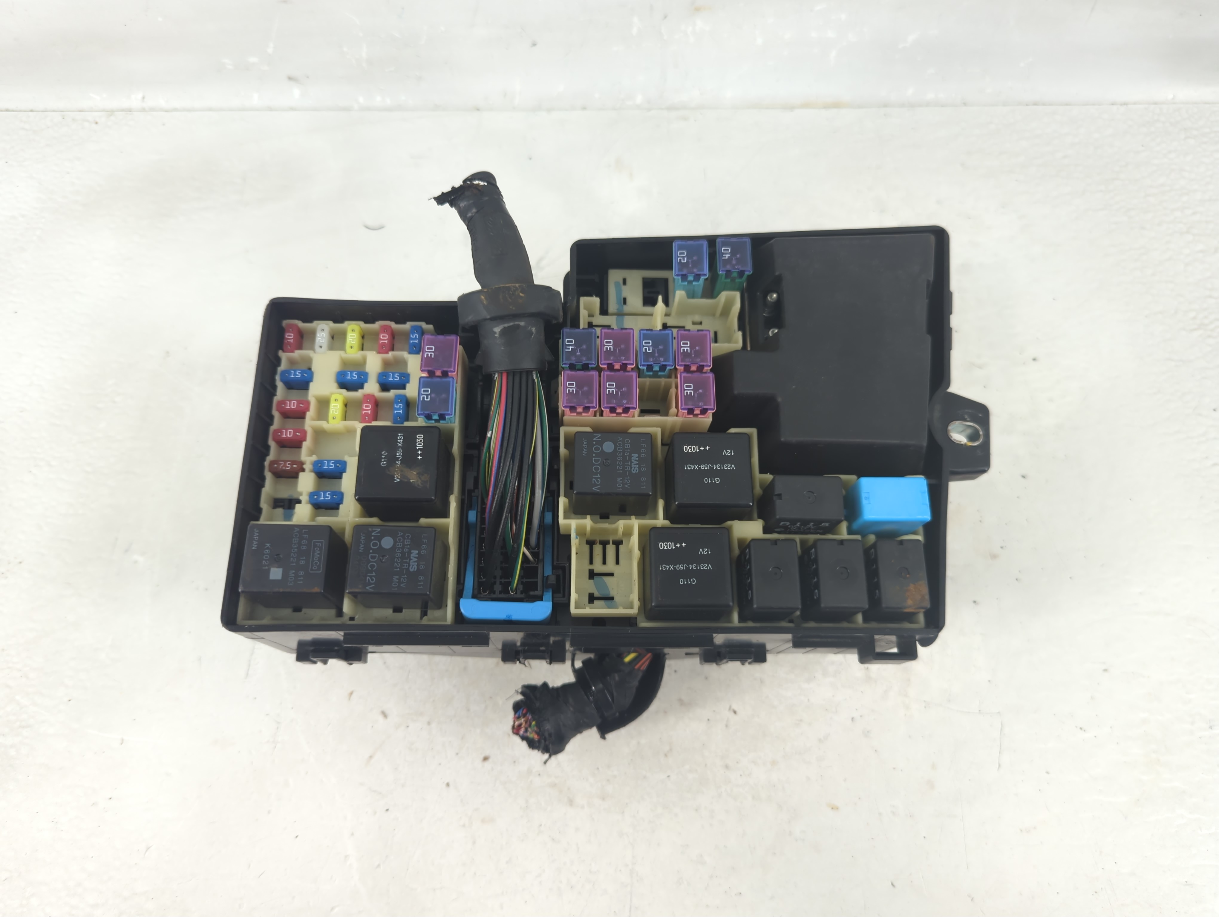 2010-2012 Mazda Cx-7 Fusebox Fuse Box Relay Module Eg21-66767 1212627 - Oemusedautoparts1.com