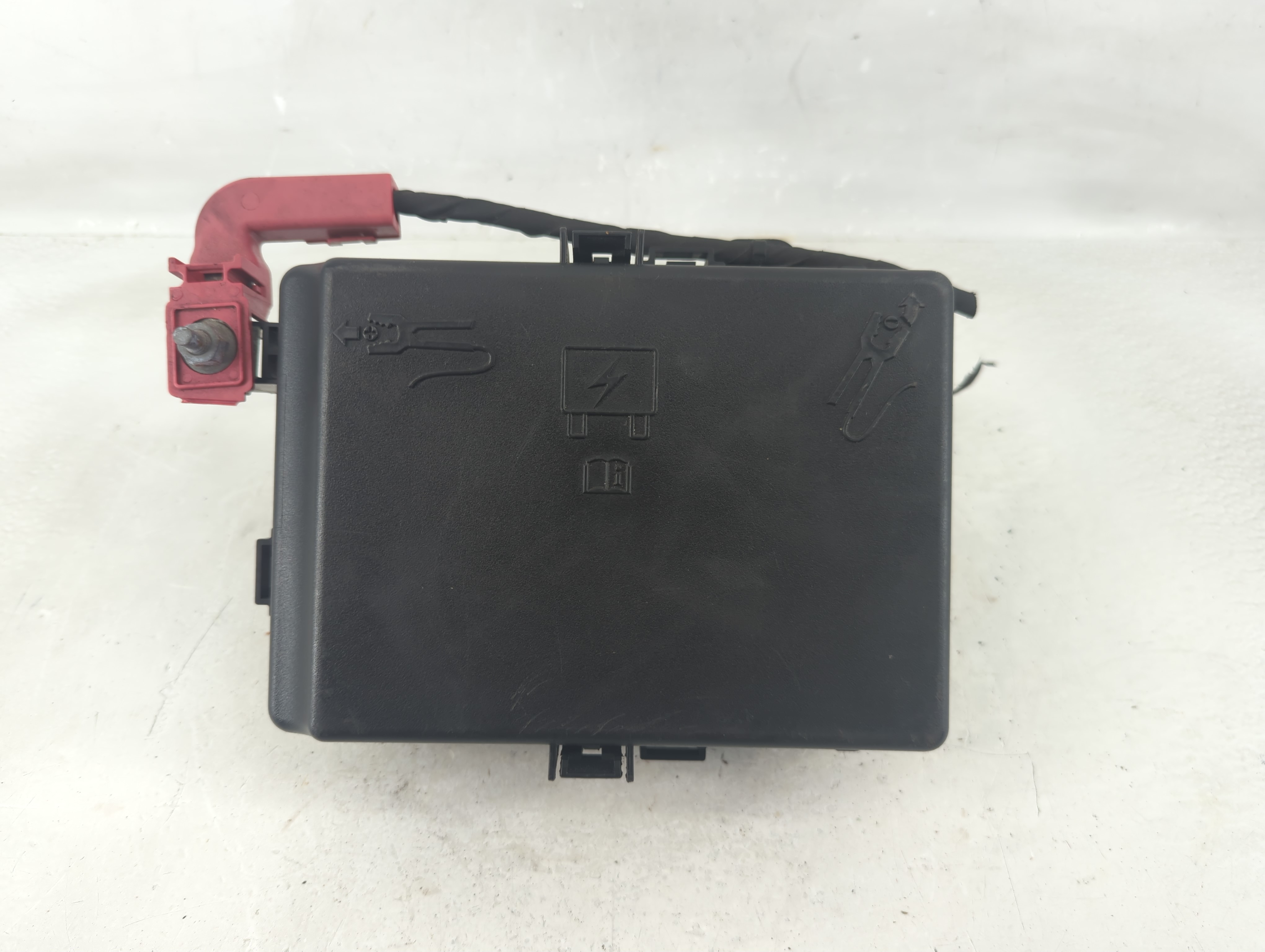 2019-2020 Dodge Charger Fusebox Fuse Box Relay Module P68384404ac 1212632 - Oemusedautoparts1.com