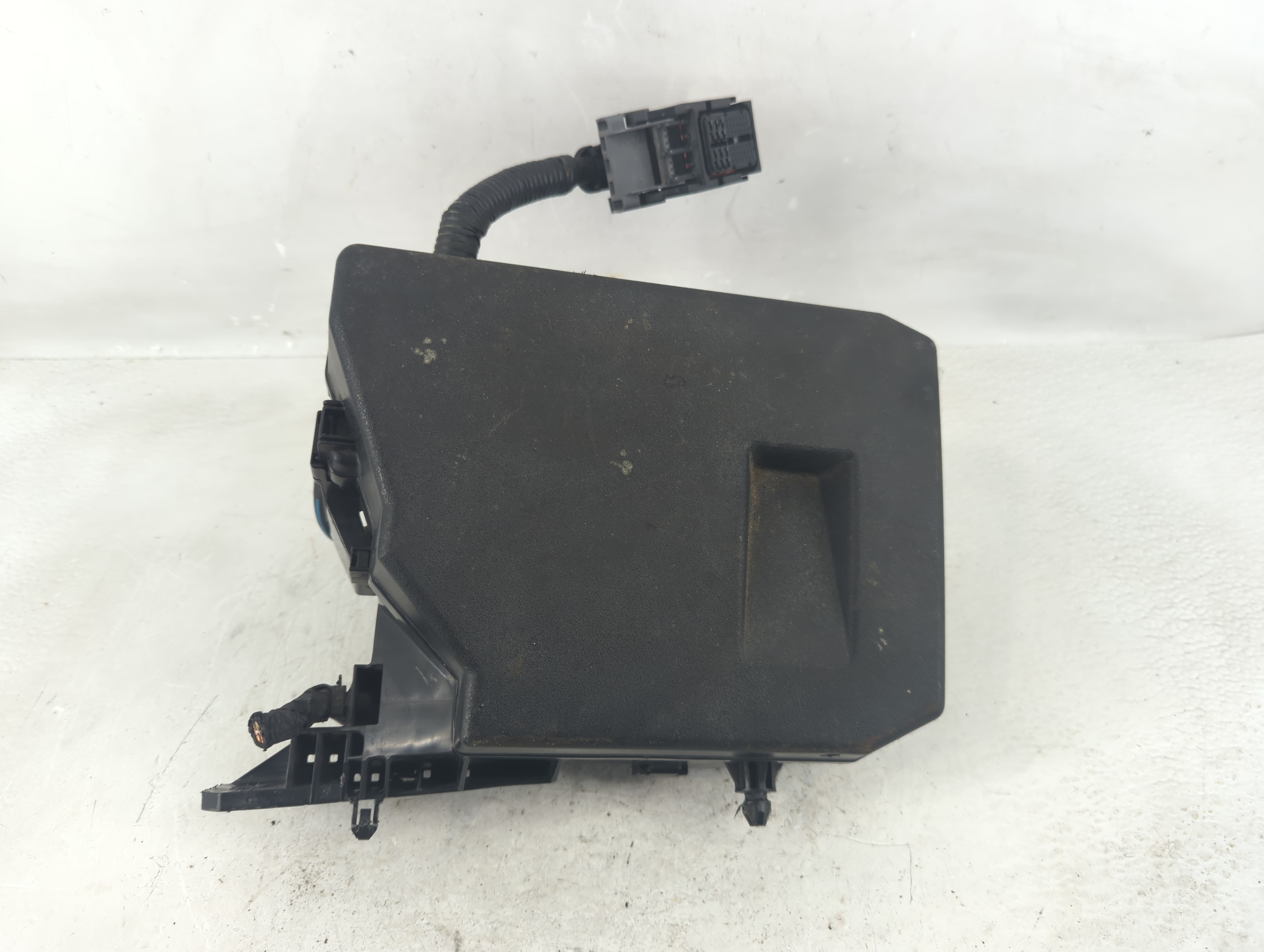 2009-2014 Toyota Matrix Fusebox Fuse Box Relay Module 82662-02270 1212747 - Oemusedautoparts1.com