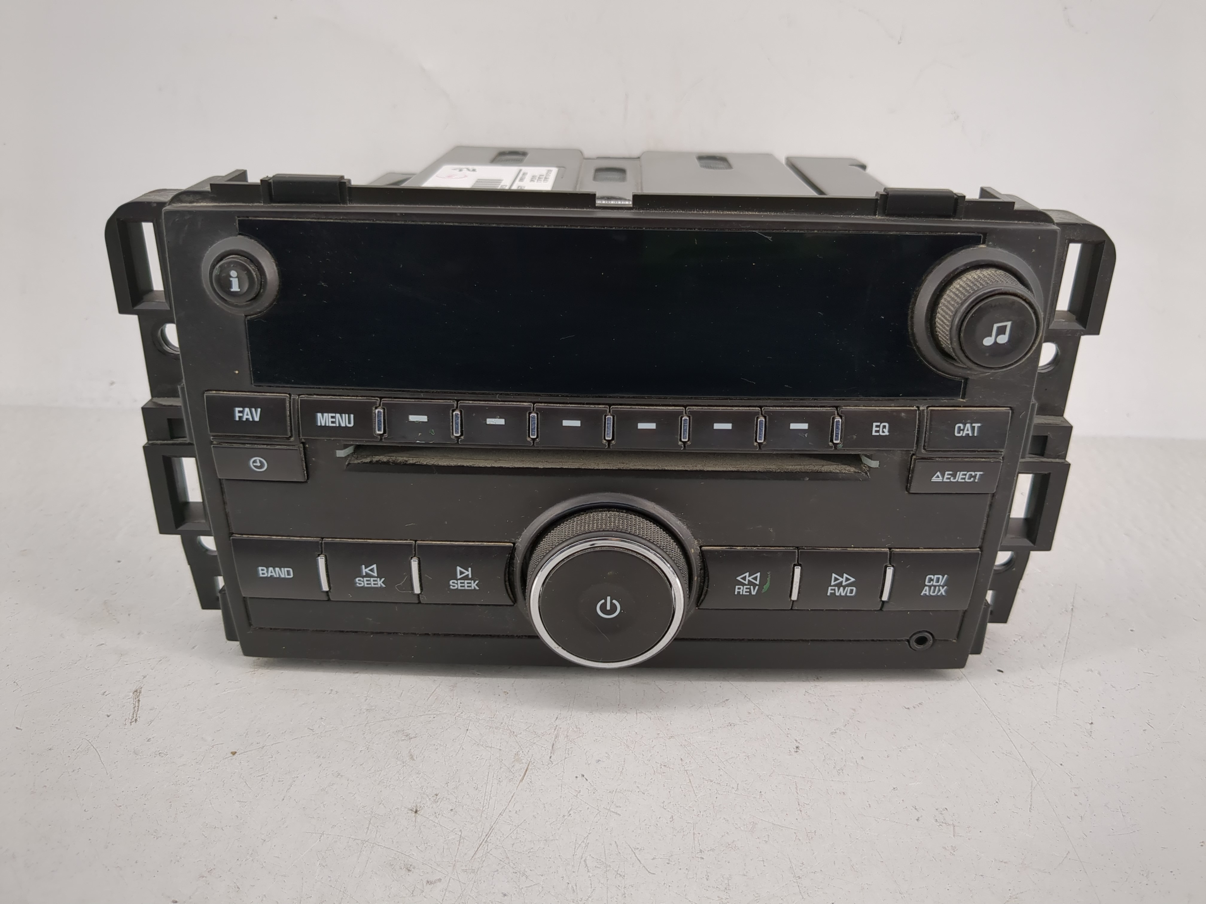 2010-2014 Chevrolet Silverado 2500 Am Fm Cd Player Radio Receiver 1212770 - Oemusedautoparts1.com