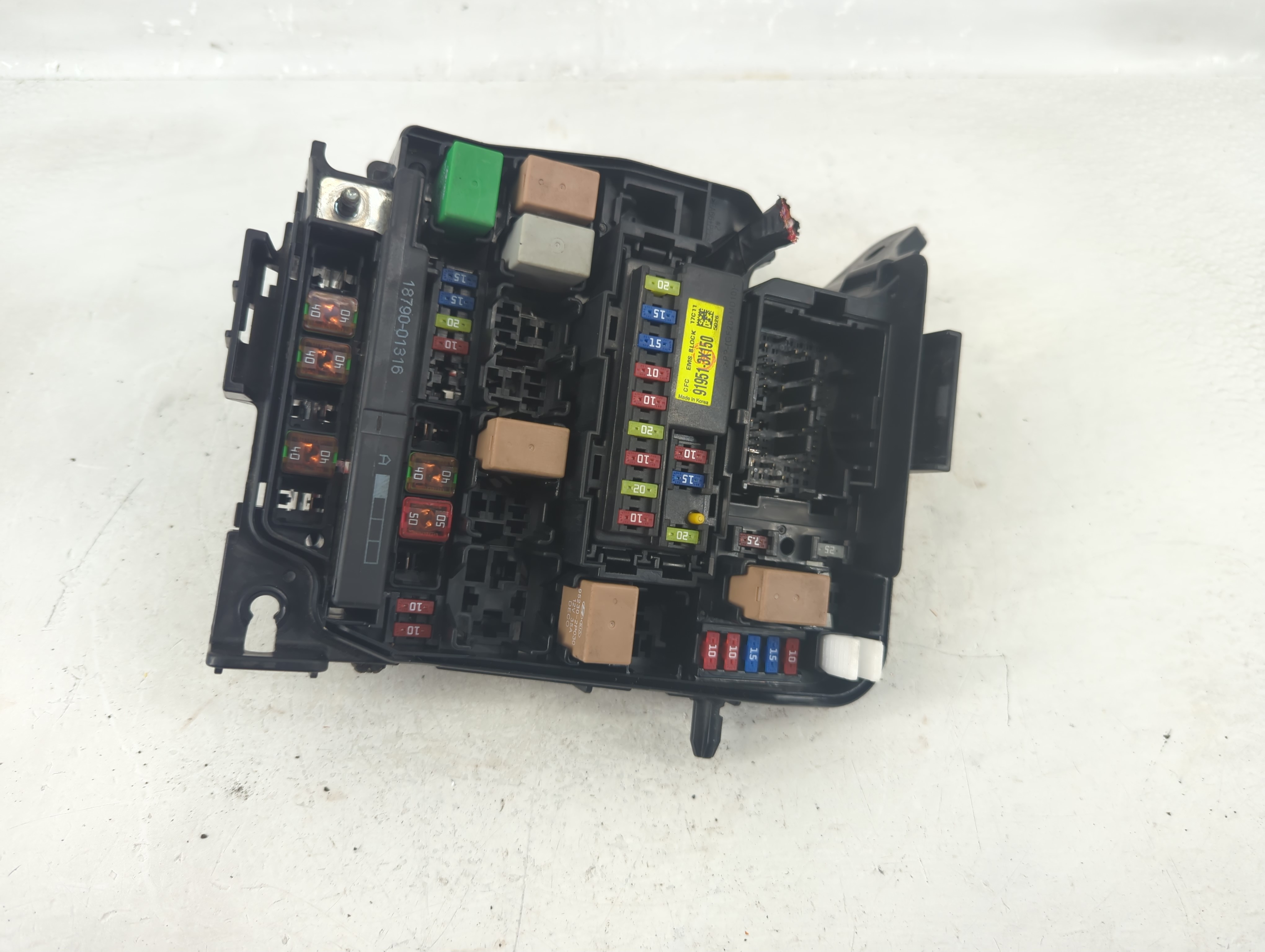 2017-2018 Kia Forte Fusebox Fuse Box Relay Module 91218-b0400-11 1212801 - Oemusedautoparts1.com
