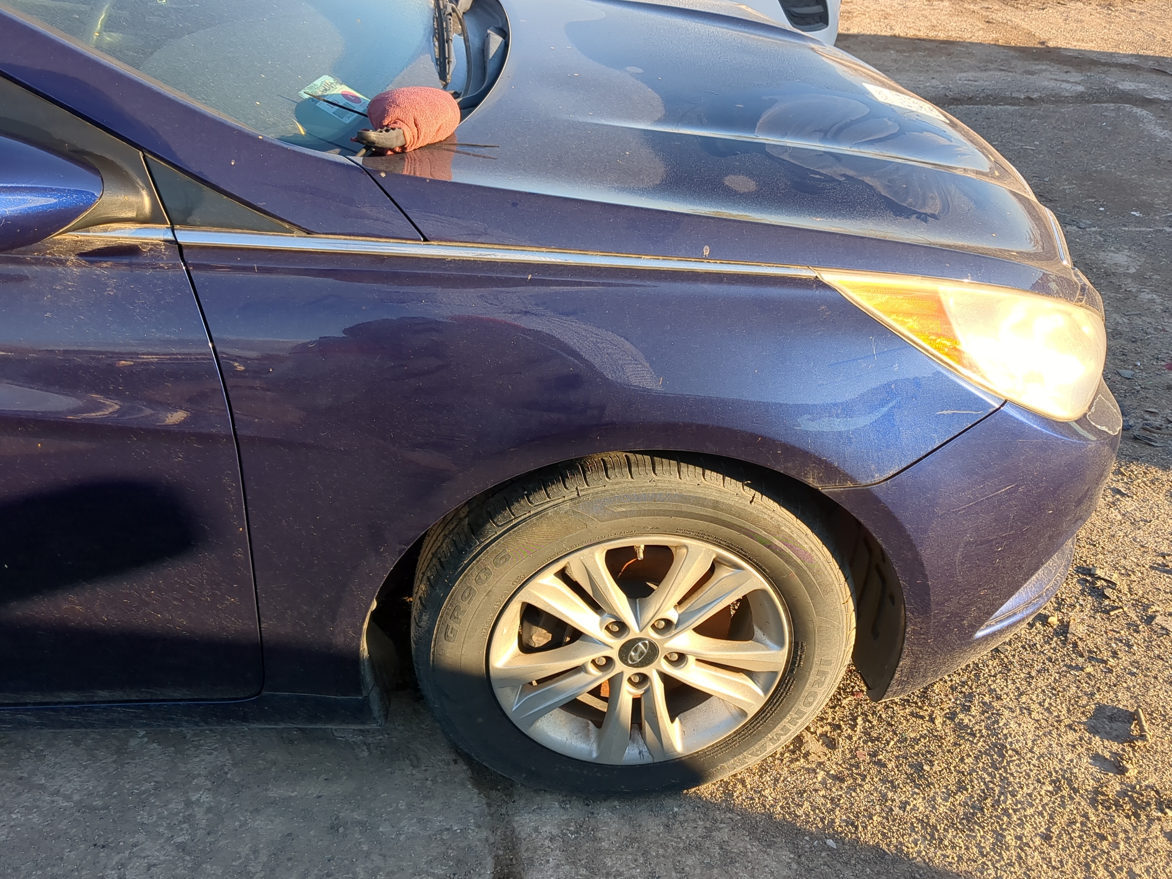 2011-2014 Hyundai Sonata Passenger Fender 1212890 - Oemusedautoparts1.com