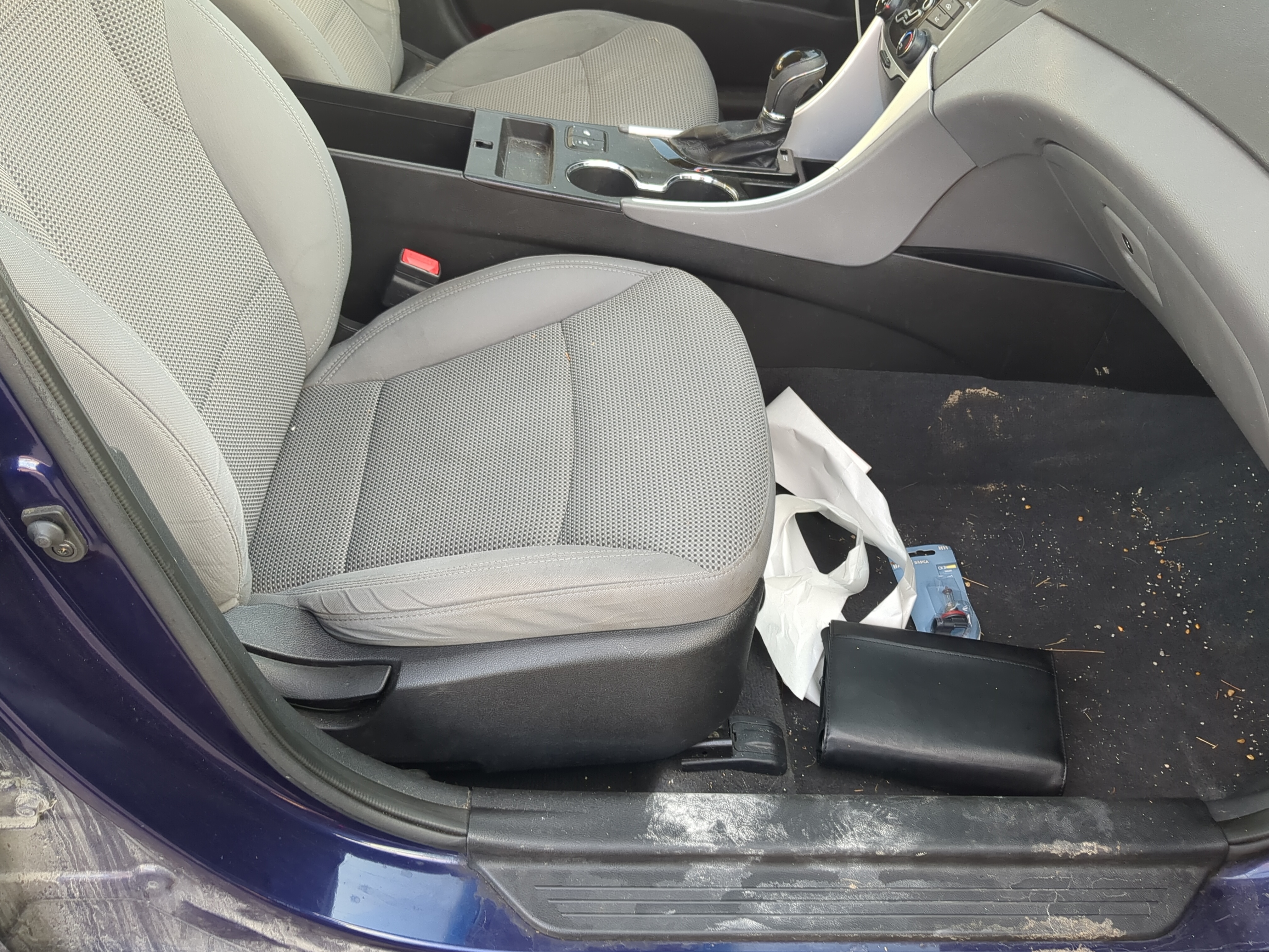 2013-2015 Hyundai Sonata Passenger Front Seat Oem 1212963 - Oemusedautoparts1.com