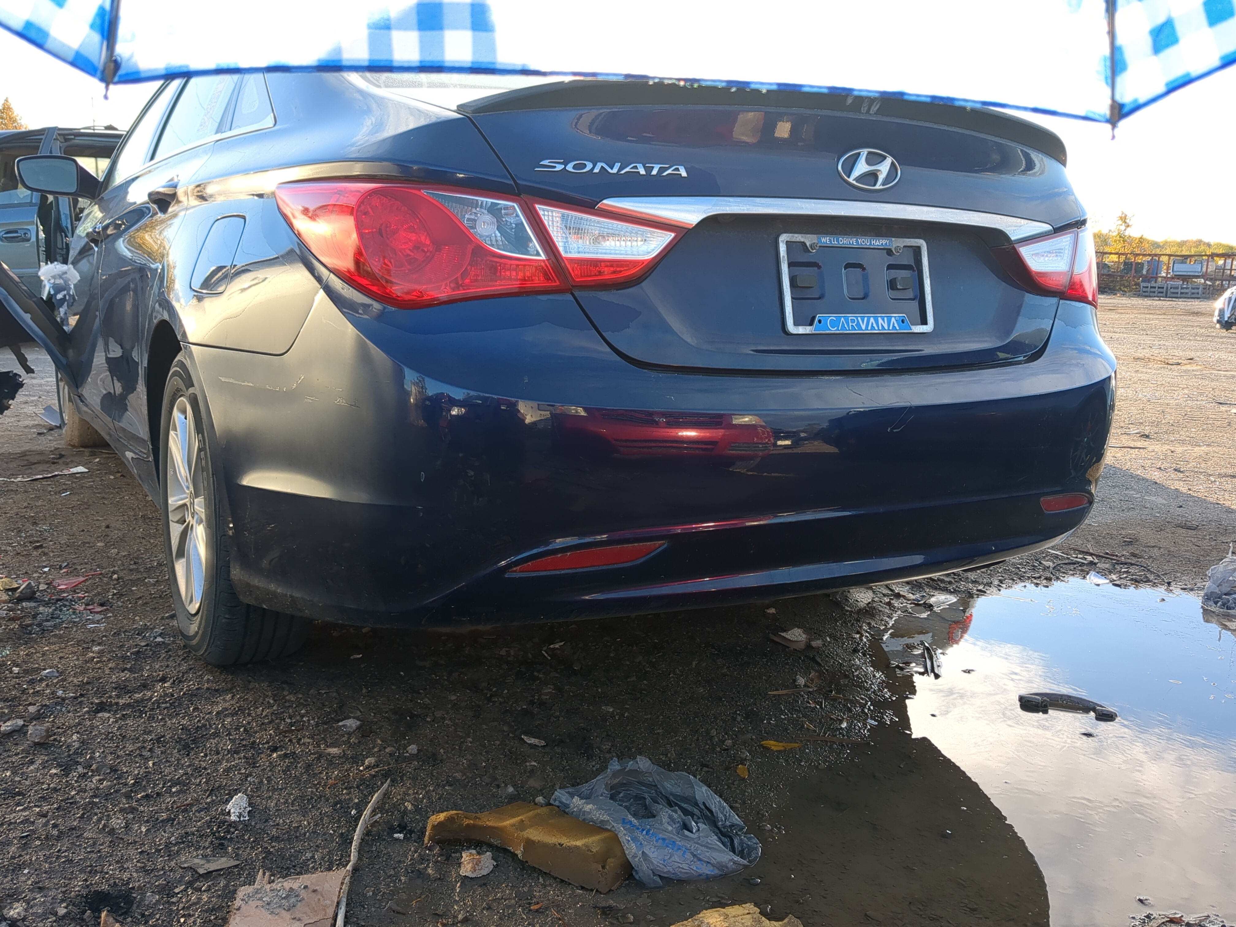 2011-2013 Hyundai Sonata Rear Bumper Assembly Oem 1212976 - Oemusedautoparts1.com
