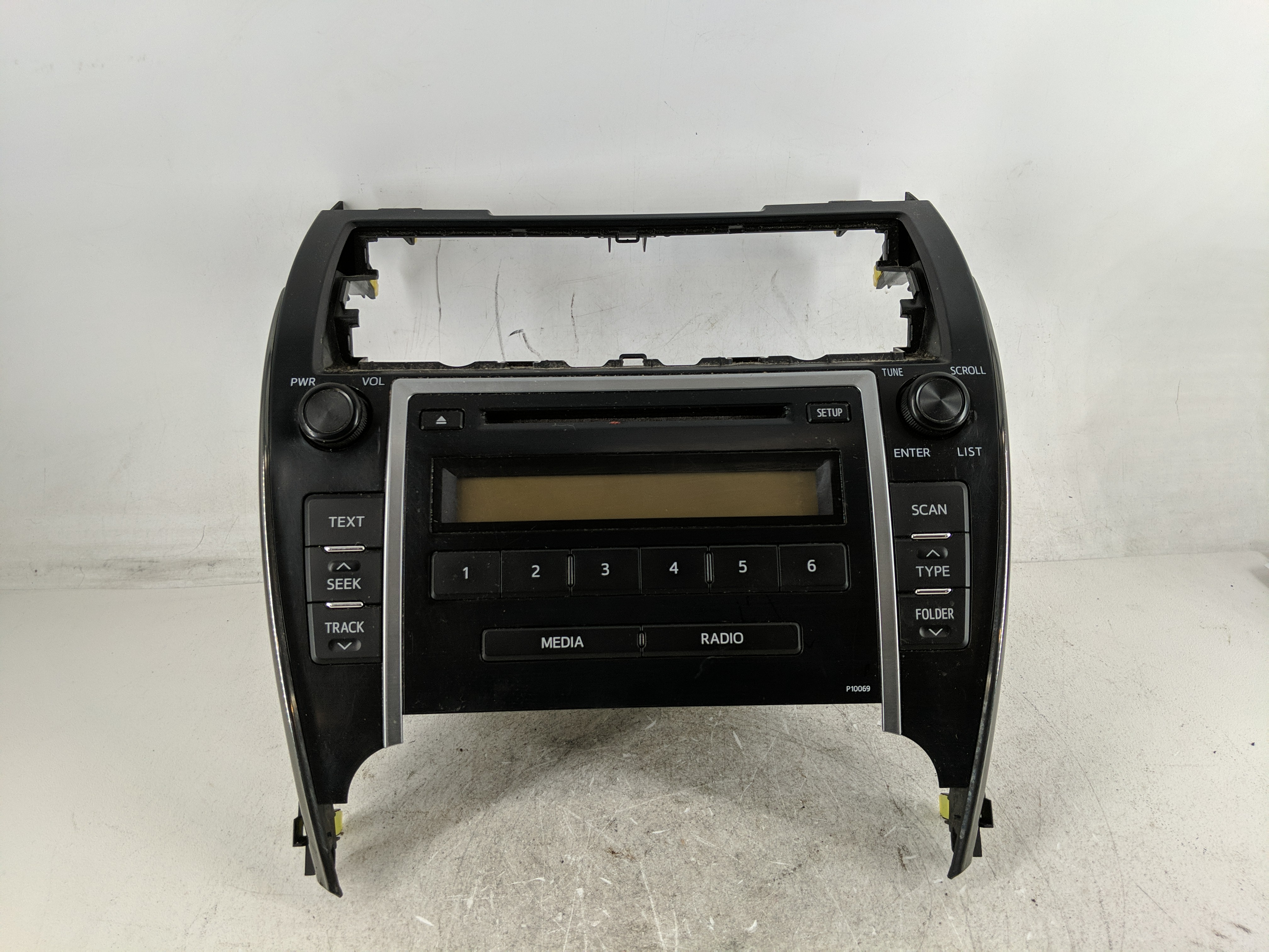 2012-2013 Toyota Camry Radio Control Panel 1213170 - Oemusedautoparts1.com