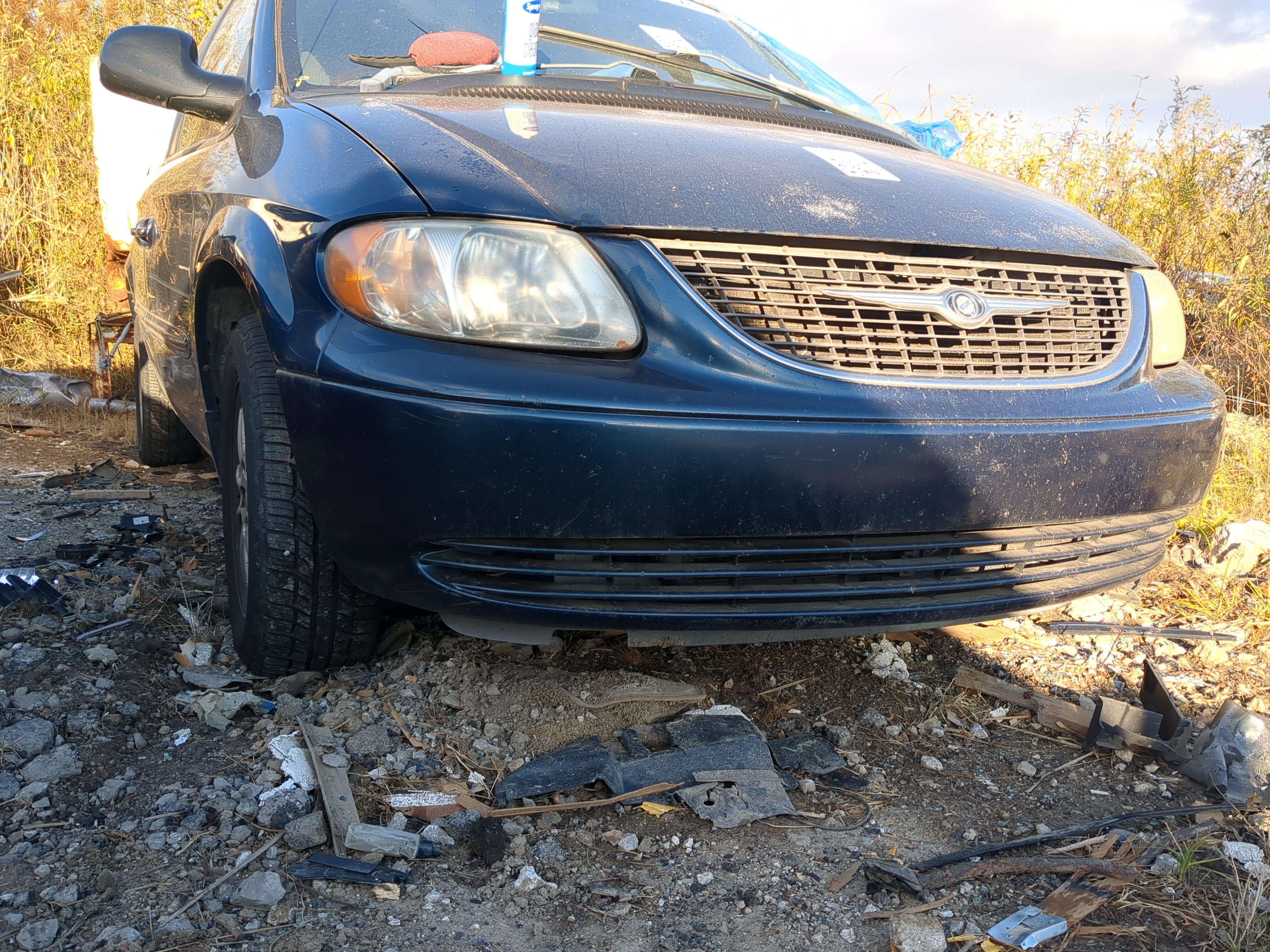 2001-2004 Chrysler Town & Country Front Bumper - Oem 1213373 - Oemusedautoparts1.com