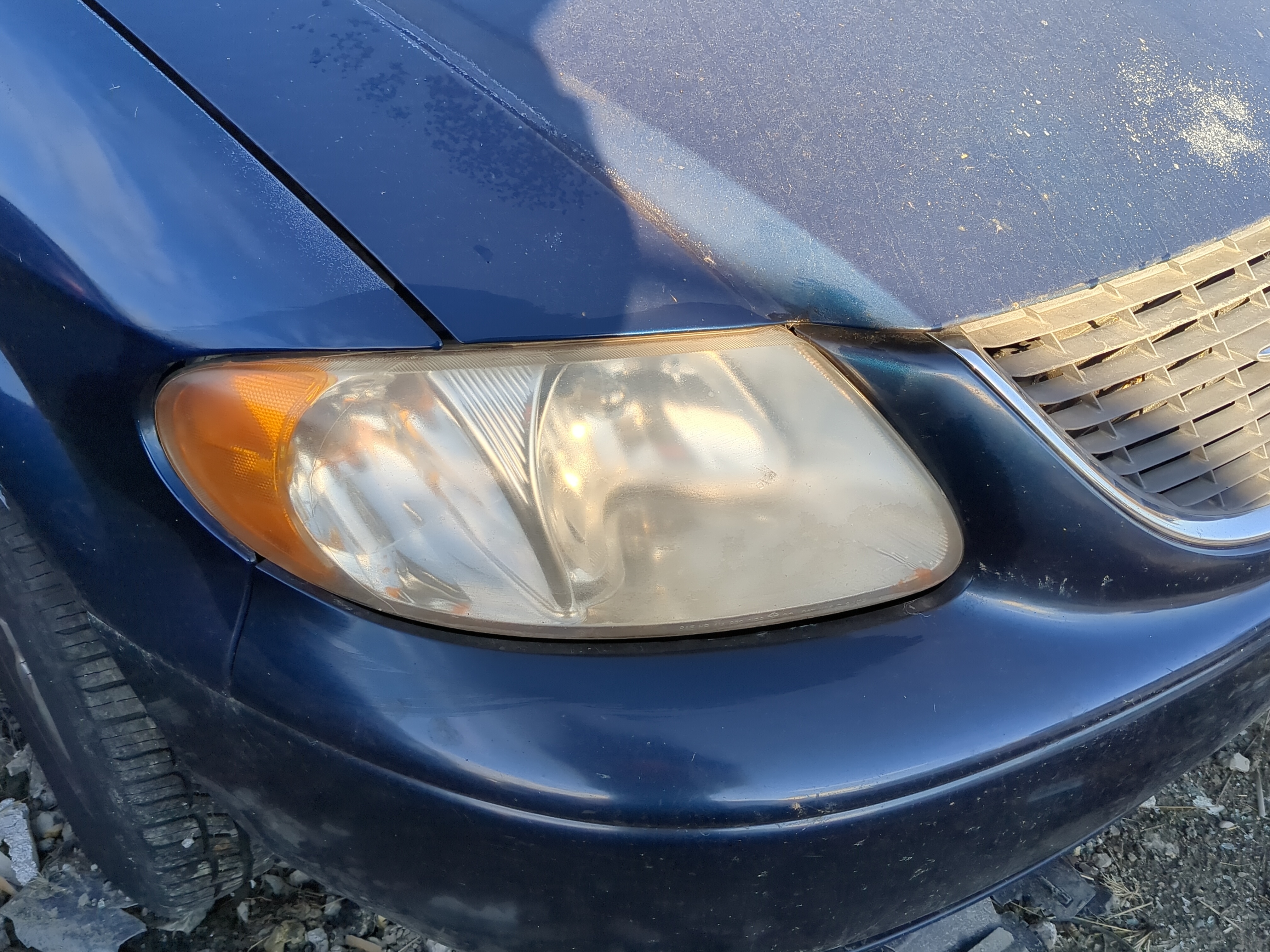 Head Lights 2002 CHRYSLER TOWN & COUNTRY - Oemusedautoparts1.com