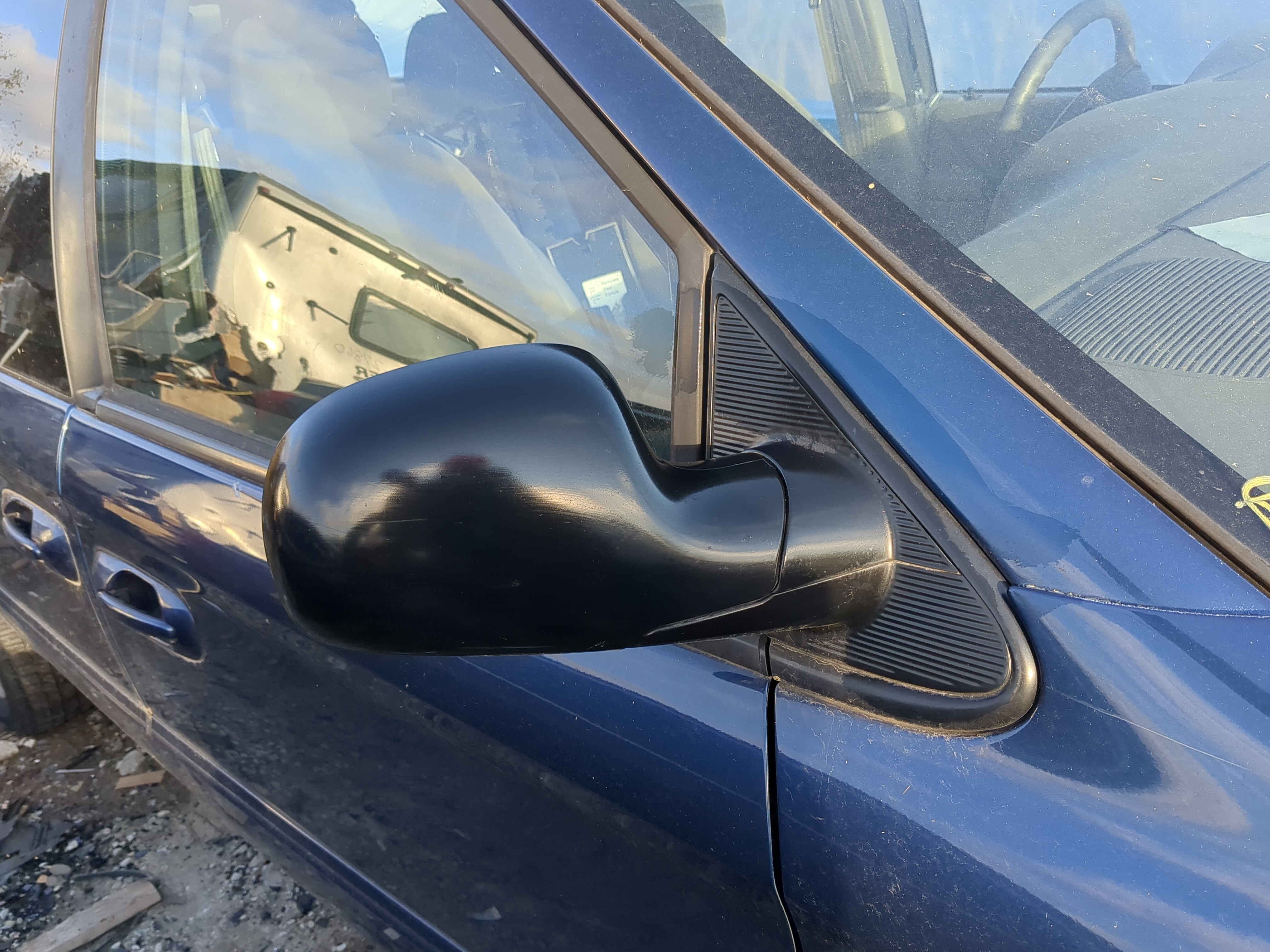 2001 Chrysler Town & Country Passenger Right Side View Power Door Mirror 1213421 - Oemusedautoparts1.com
