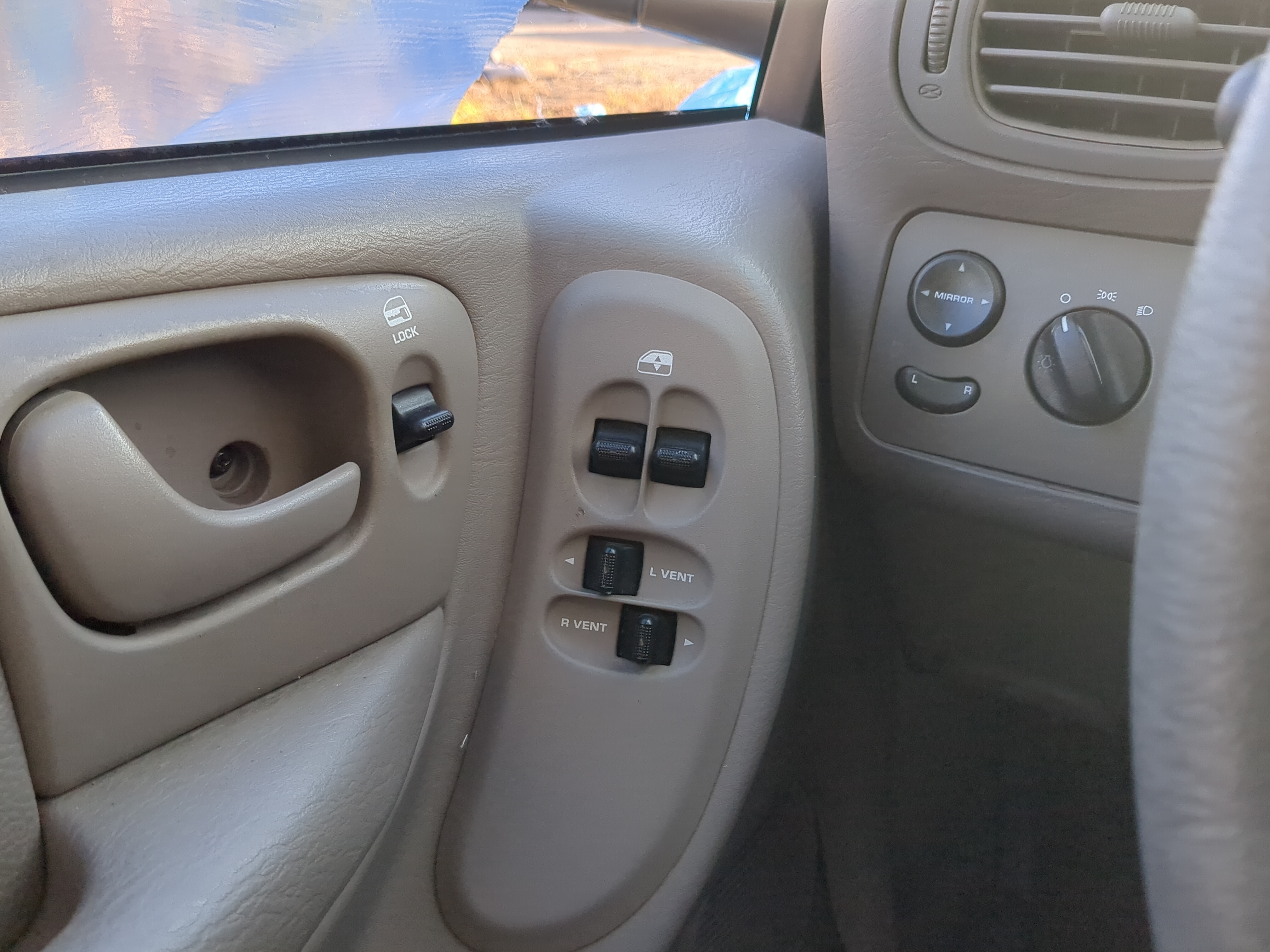 2001 Chrysler Town & Country Driver Left Door Master Power Window Switch 1213425 - Oemusedautoparts1.com