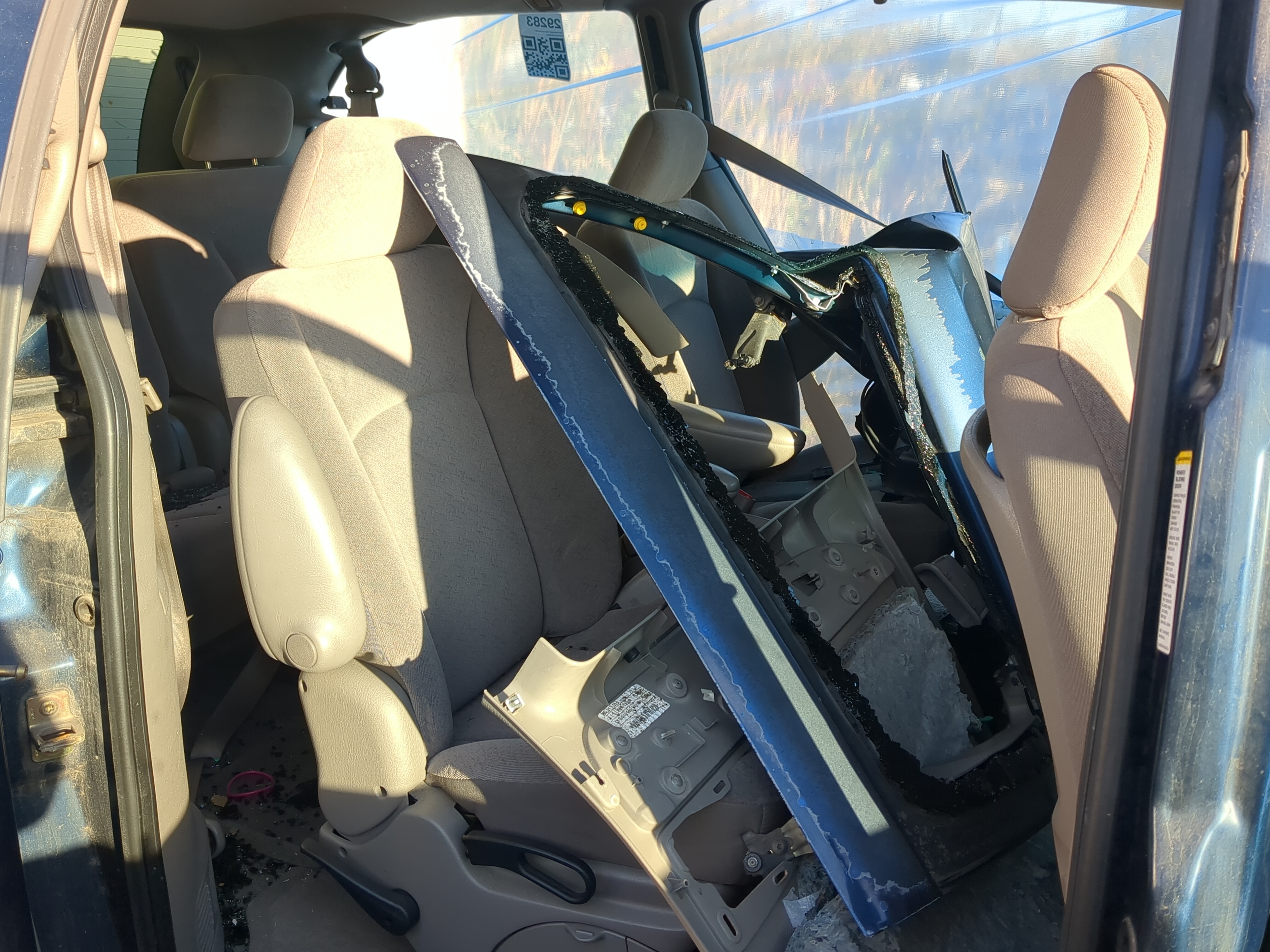 2002 Chrysler Town & Country Rear Seat Oem 1213427 - Oemusedautoparts1.com