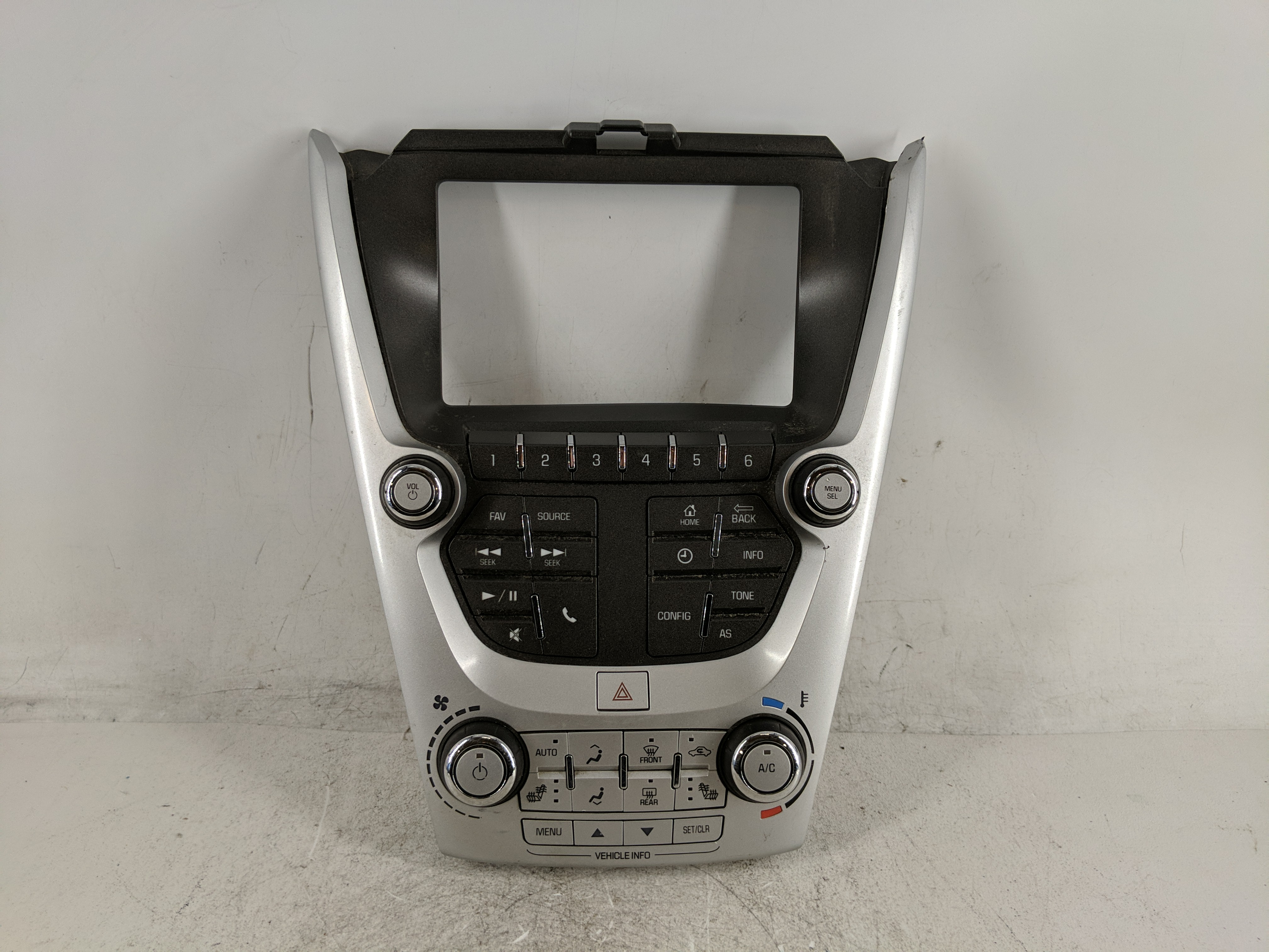 2016-2017 Chevrolet Equinox Radio Control Panel 1213494 - Oemusedautoparts1.com
