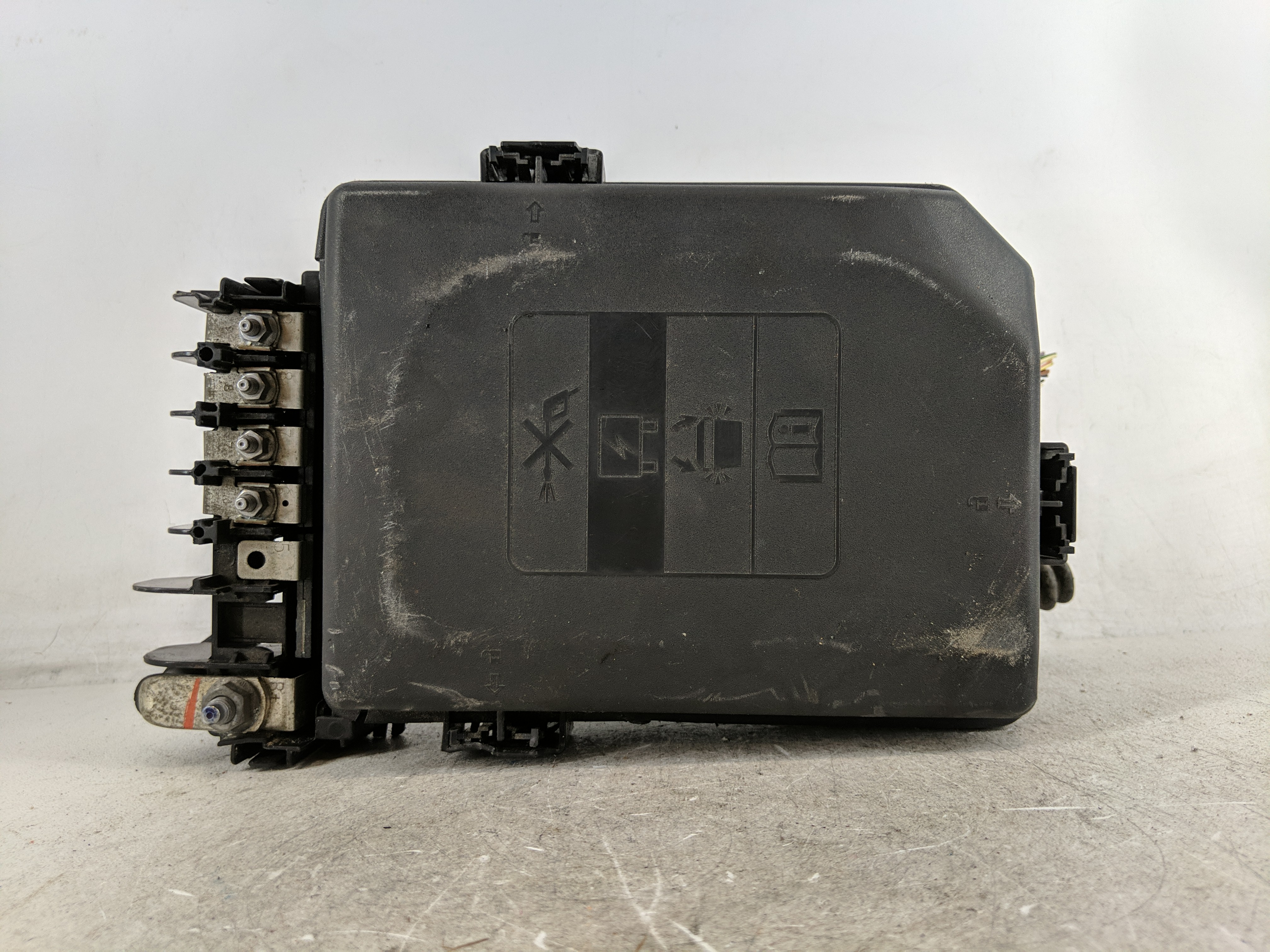 2018-2022 Chevrolet Equinox Fusebox Fuse Box Relay Module 84809671 1213505 - Oemusedautoparts1.com