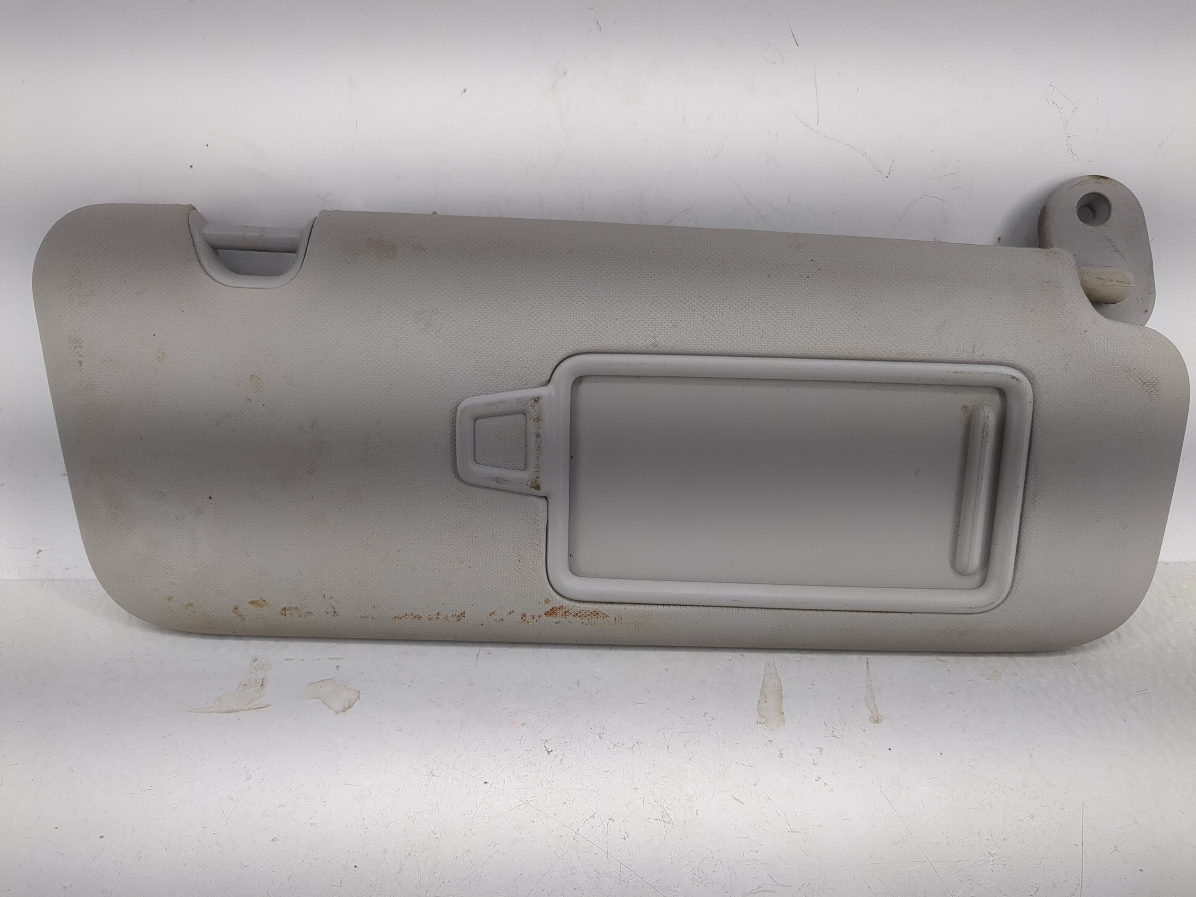 2017-2020 Hyundai Elantra Passenger Sun Visor Mirror Right Sunvisor Gray 1213515 - Oemusedautoparts1.com