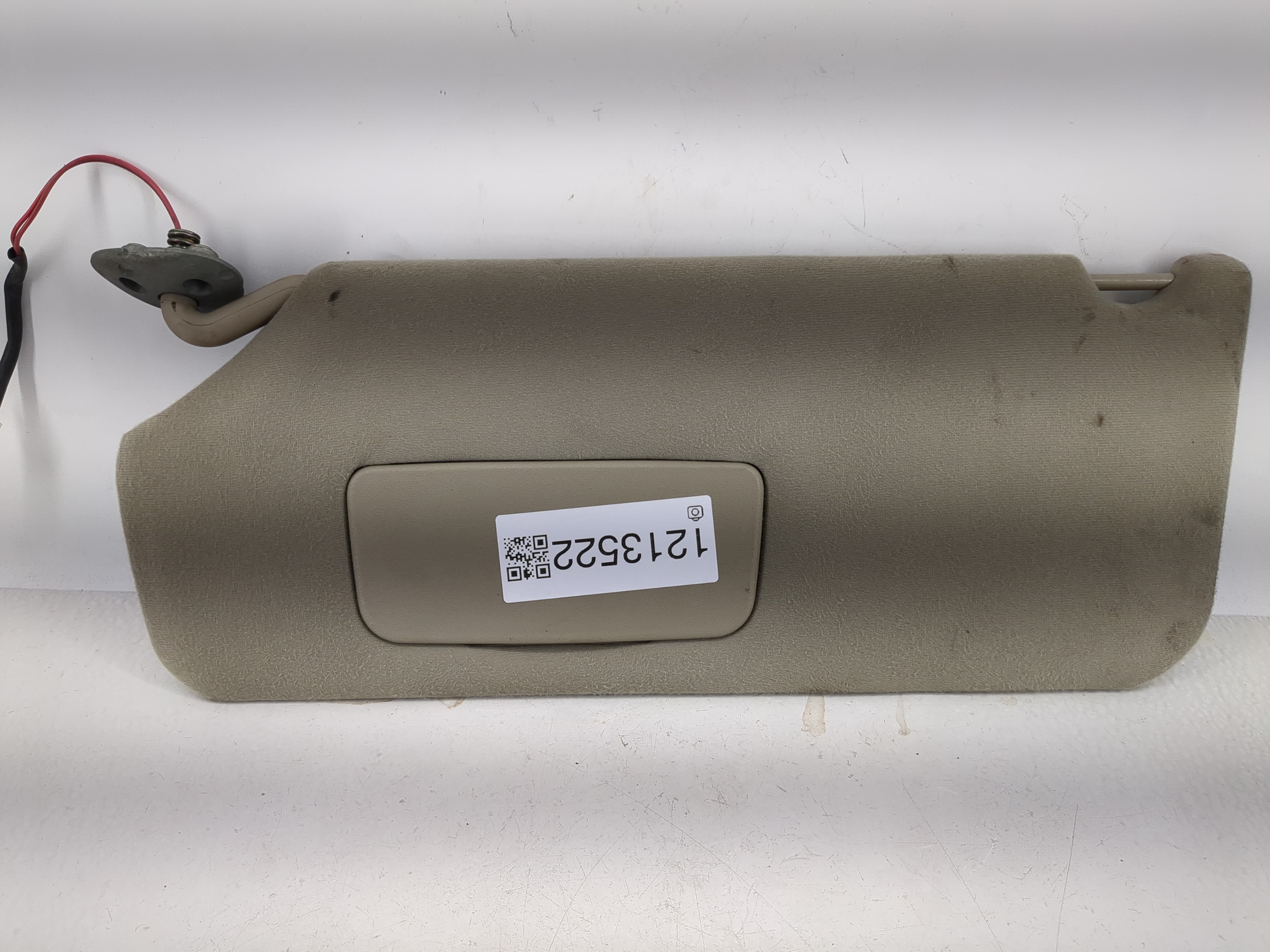 2011-2014 Toyota Sienna Driver Sun Visor Mirror Left Sunvisor Gray 1213522 - Oemusedautoparts1.com