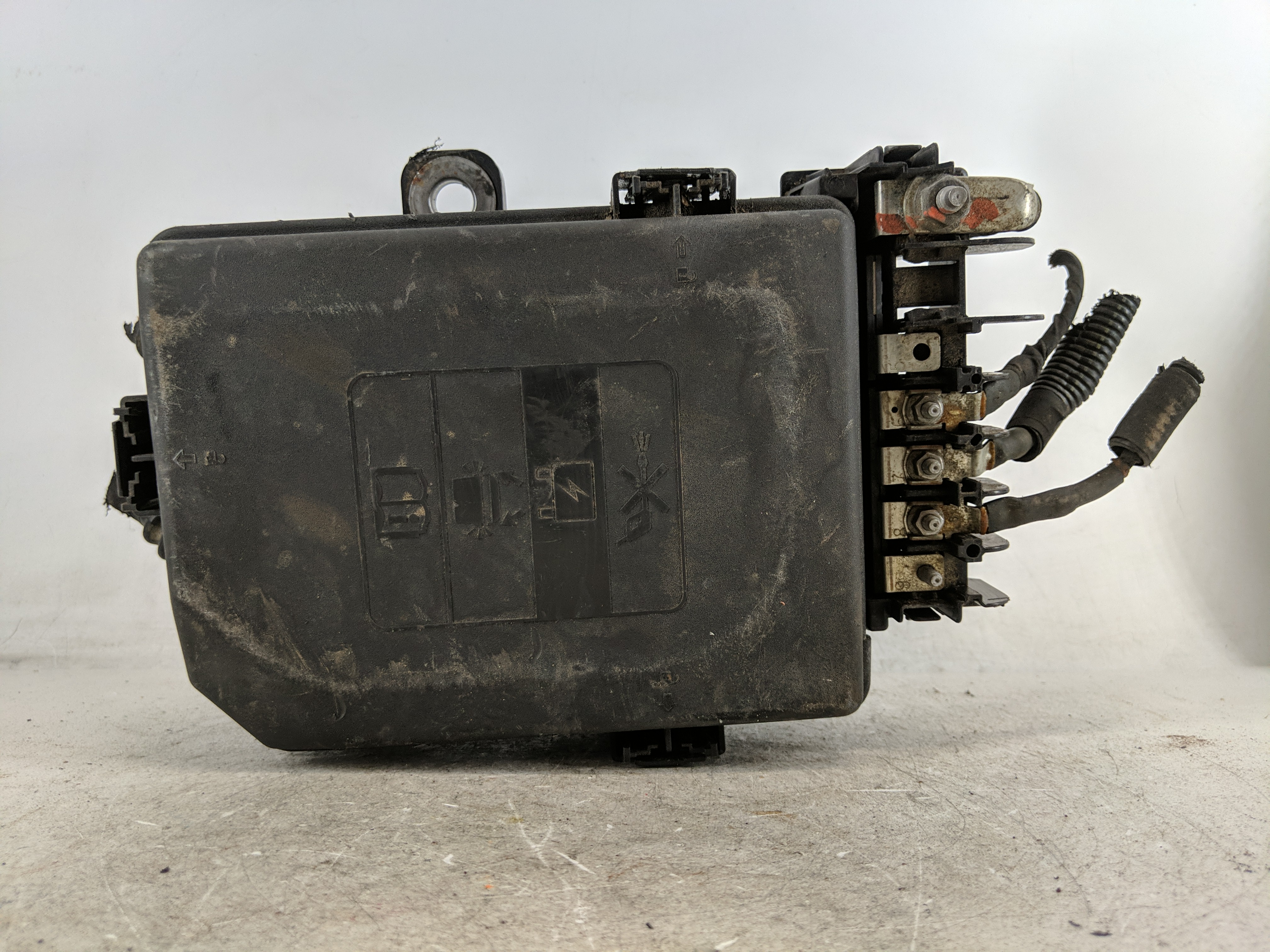 2018-2022 Chevrolet Equinox Fusebox Fuse Box Relay Module 23246682 1213532 - Oemusedautoparts1.com