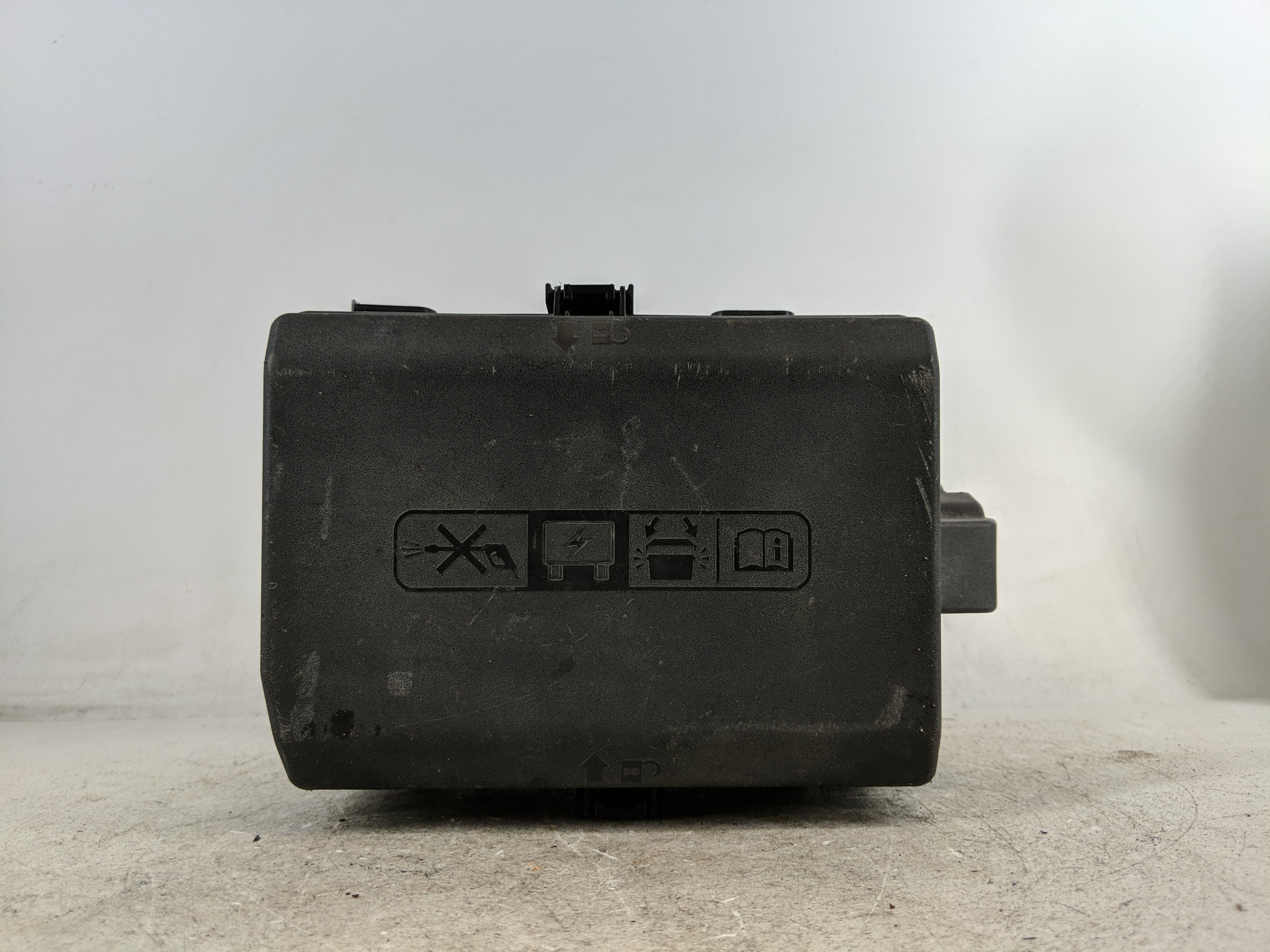 2019-2021 Chevrolet Silverado 1500 Fusebox Fuse Box Relay Module 1213616 - Oemusedautoparts1.com