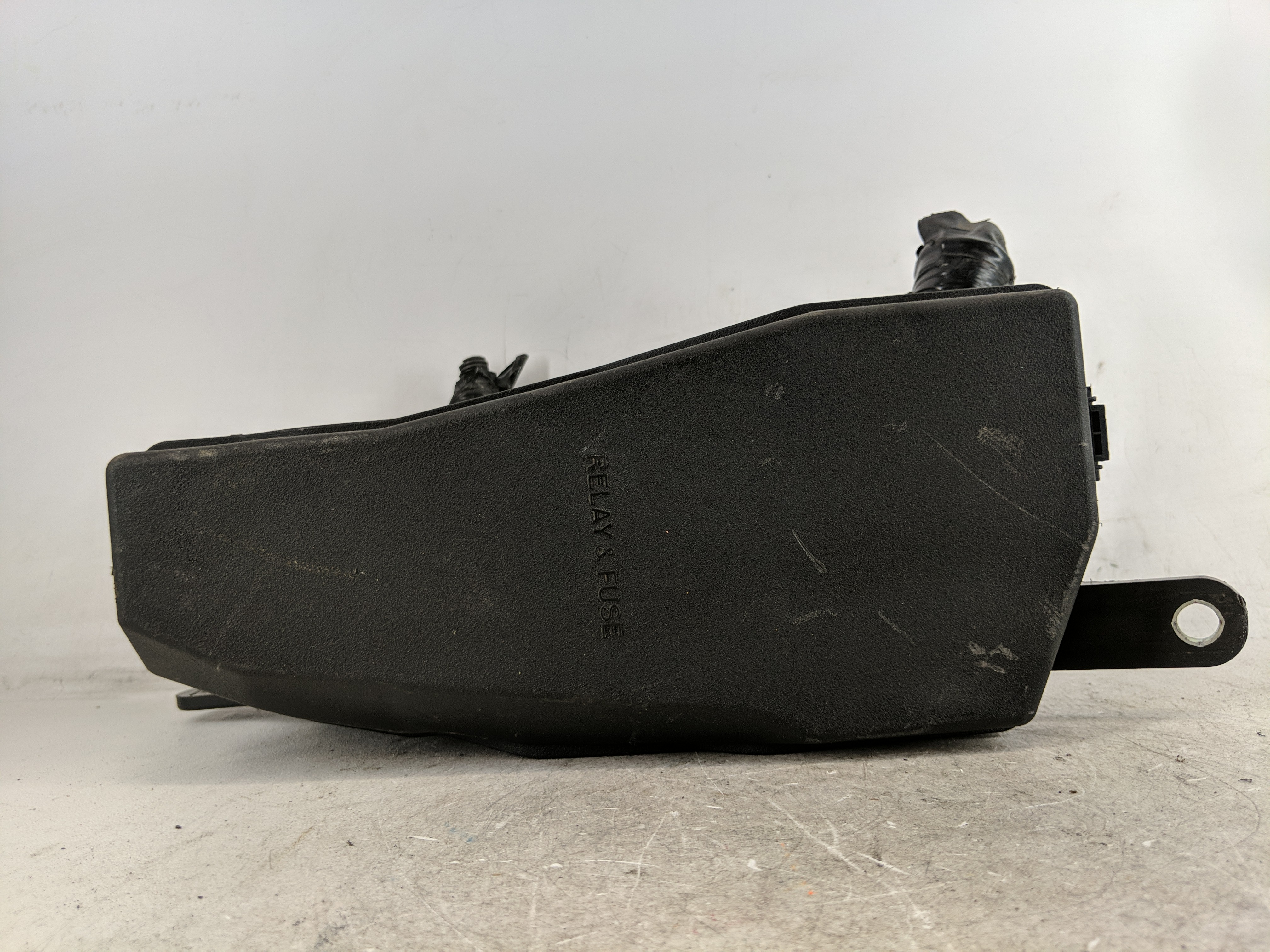 2018-2022 Toyota Camry Fusebox Fuse Box Relay Module 82820-33130 1213619 - Oemusedautoparts1.com