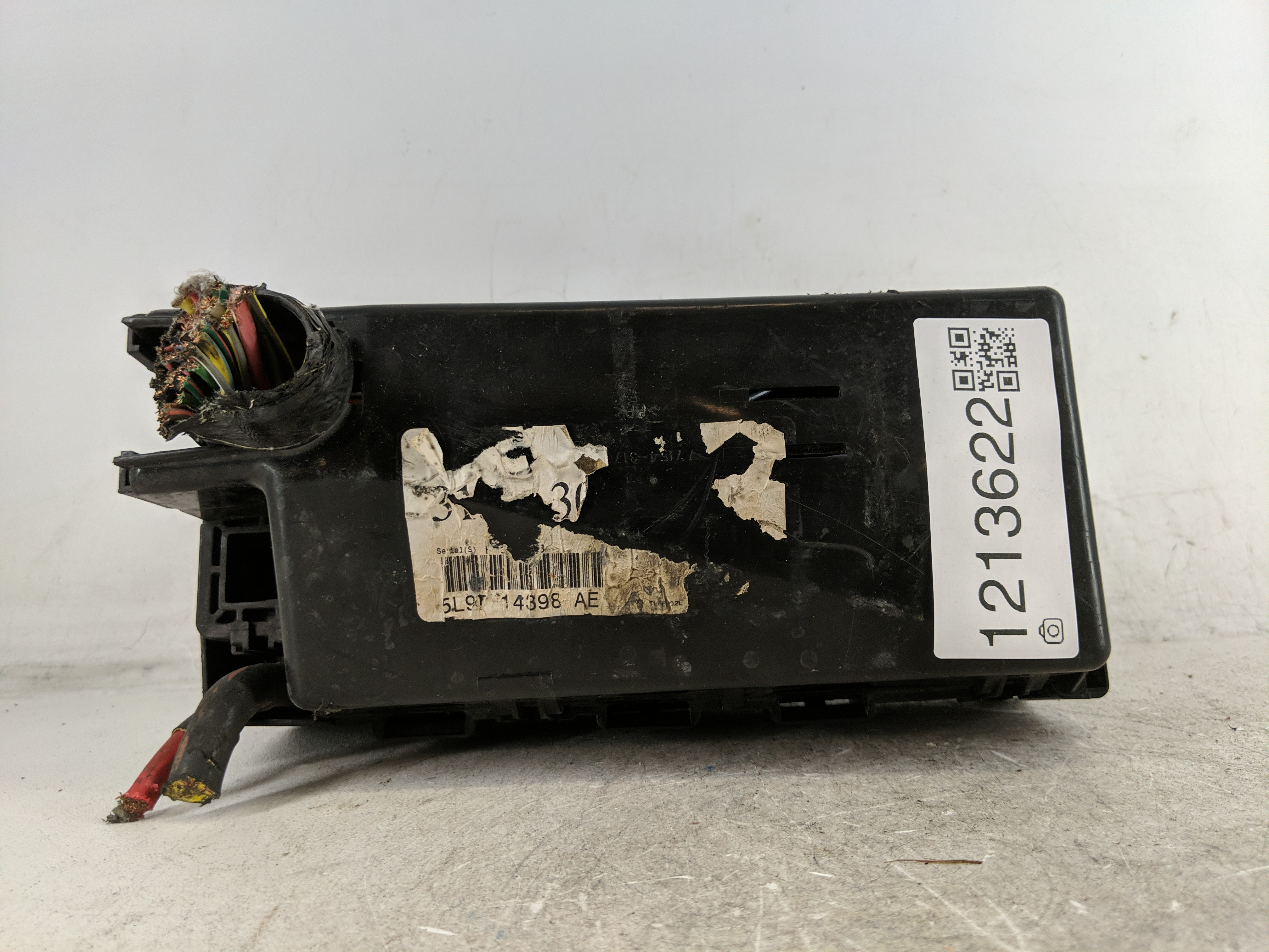 2002-2010 Ford Explorer Fusebox Fuse Box Relay Module 5l9t14398ae 1213622 - Oemusedautoparts1.com