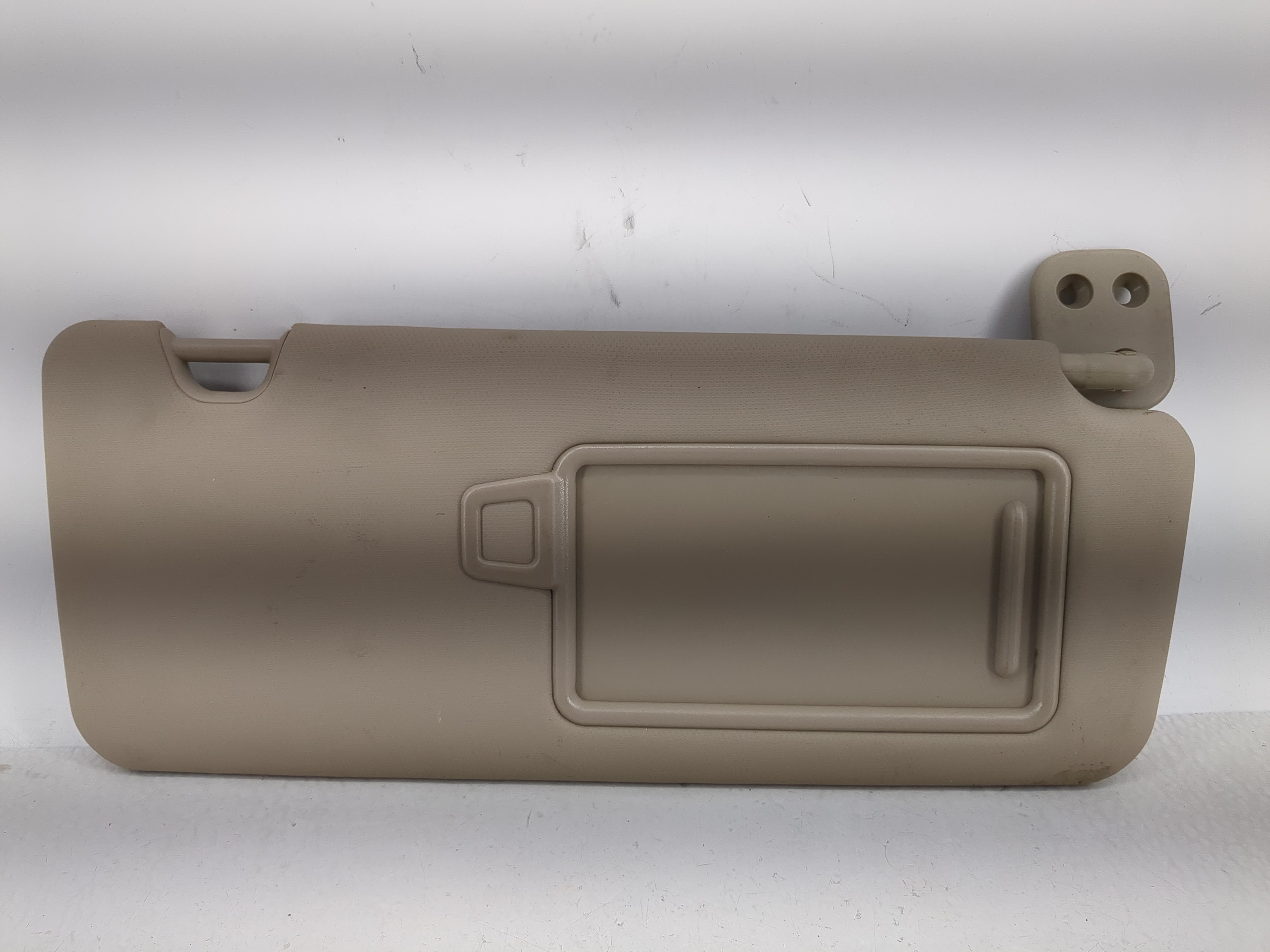 2016-2021 Hyundai Tucson Passenger Sun Visor Mirror Right Sunvisor Beige 1213632 - Oemusedautoparts1.com