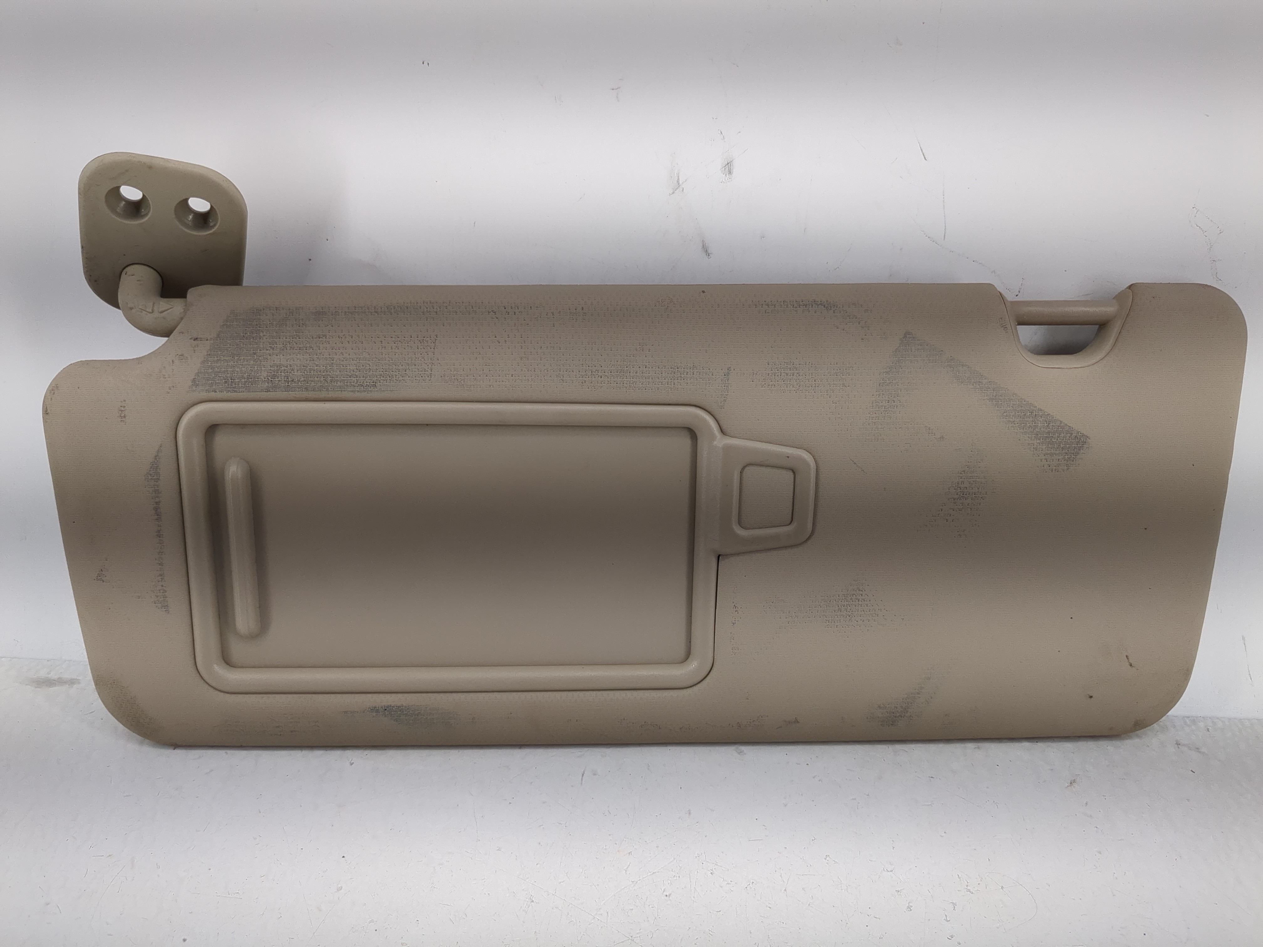 2016-2018 Hyundai Tucson Driver Sun Visor Mirror Left Sunvisor Beige 1213633 - Oemusedautoparts1.com