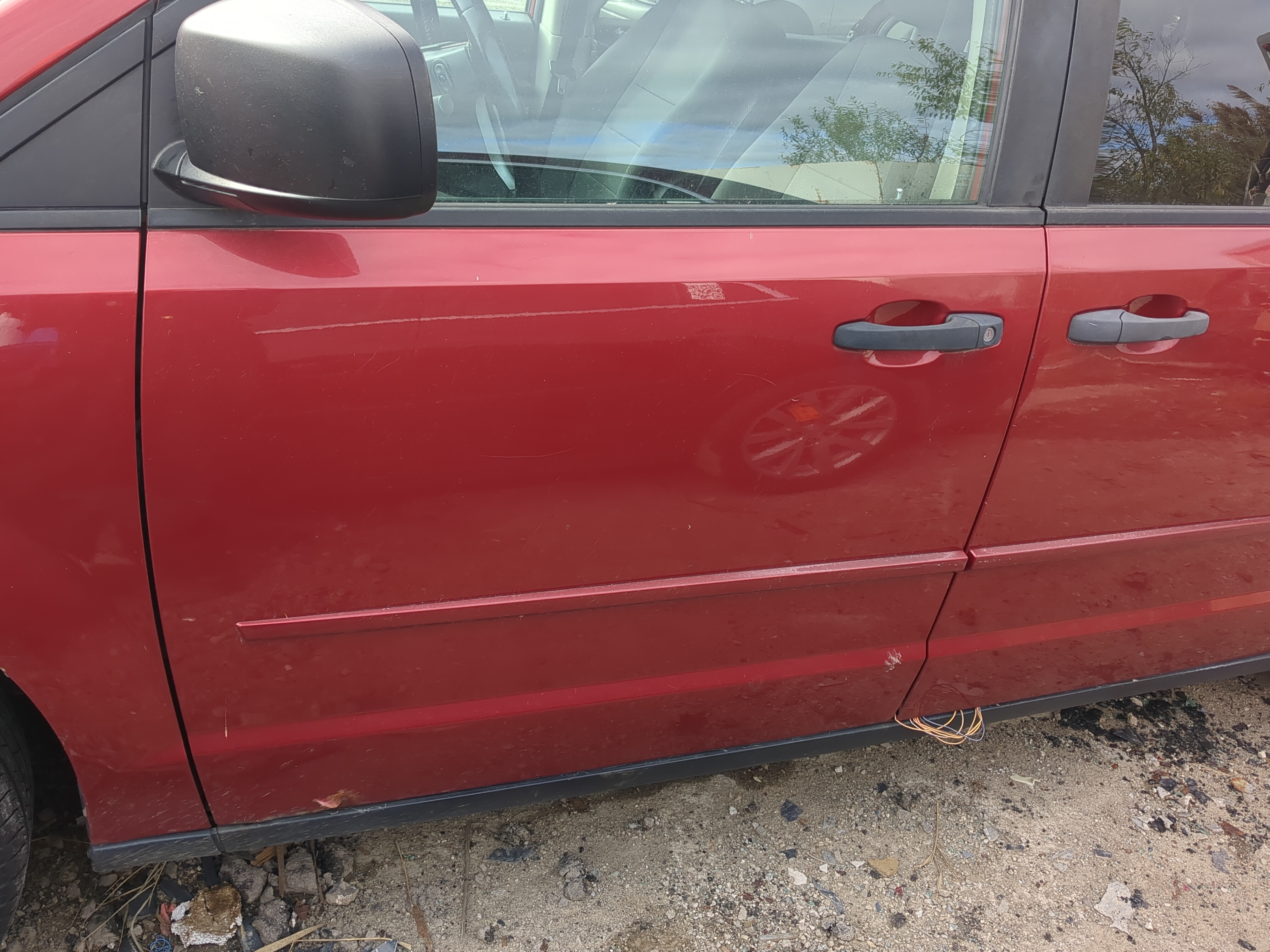 2008-2020 Dodge Grand Caravan Driver Front Door Oem 1213682 - Oemusedautoparts1.com