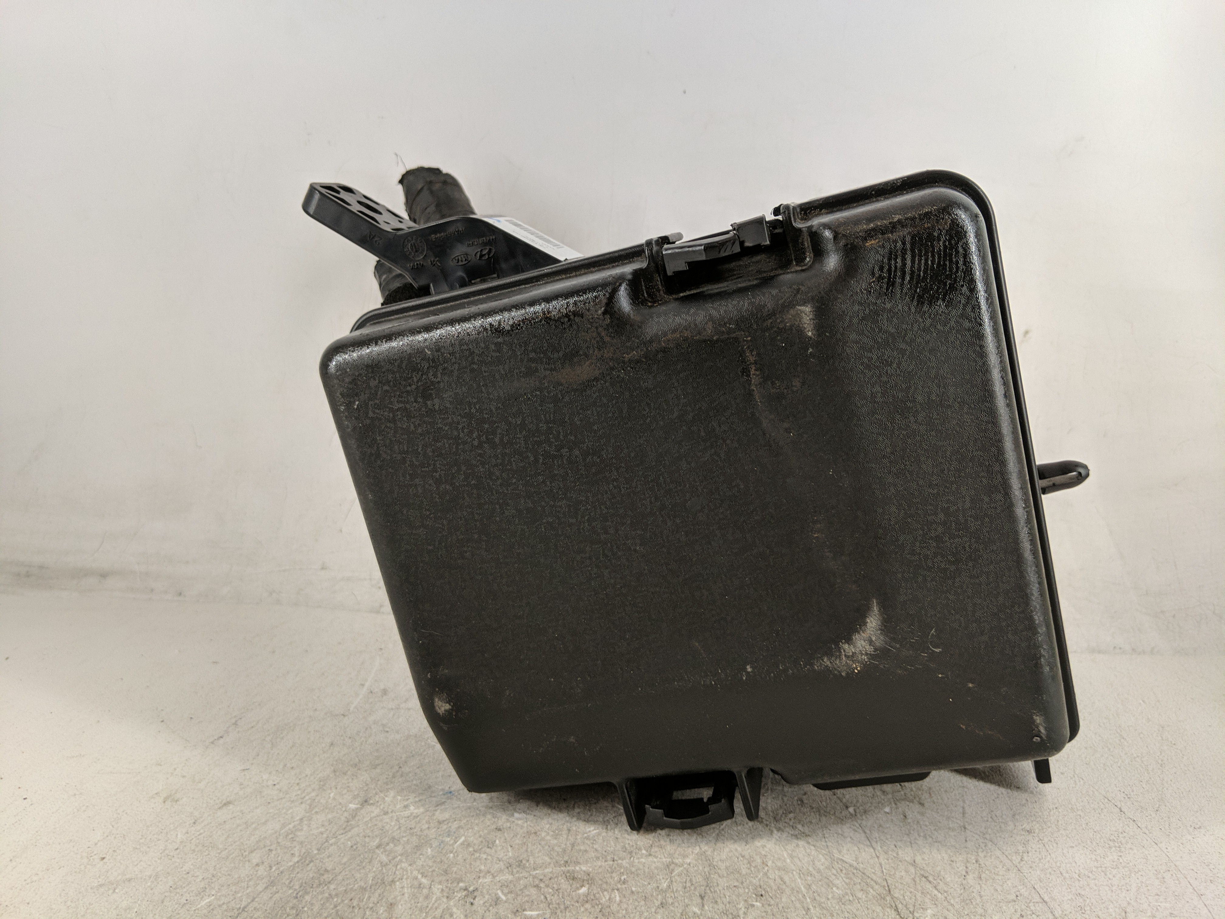 2018-2019 Hyundai Sonata Fusebox Fuse Box Relay Module 6423-0102-7-000 1213796 - Oemusedautoparts1.com