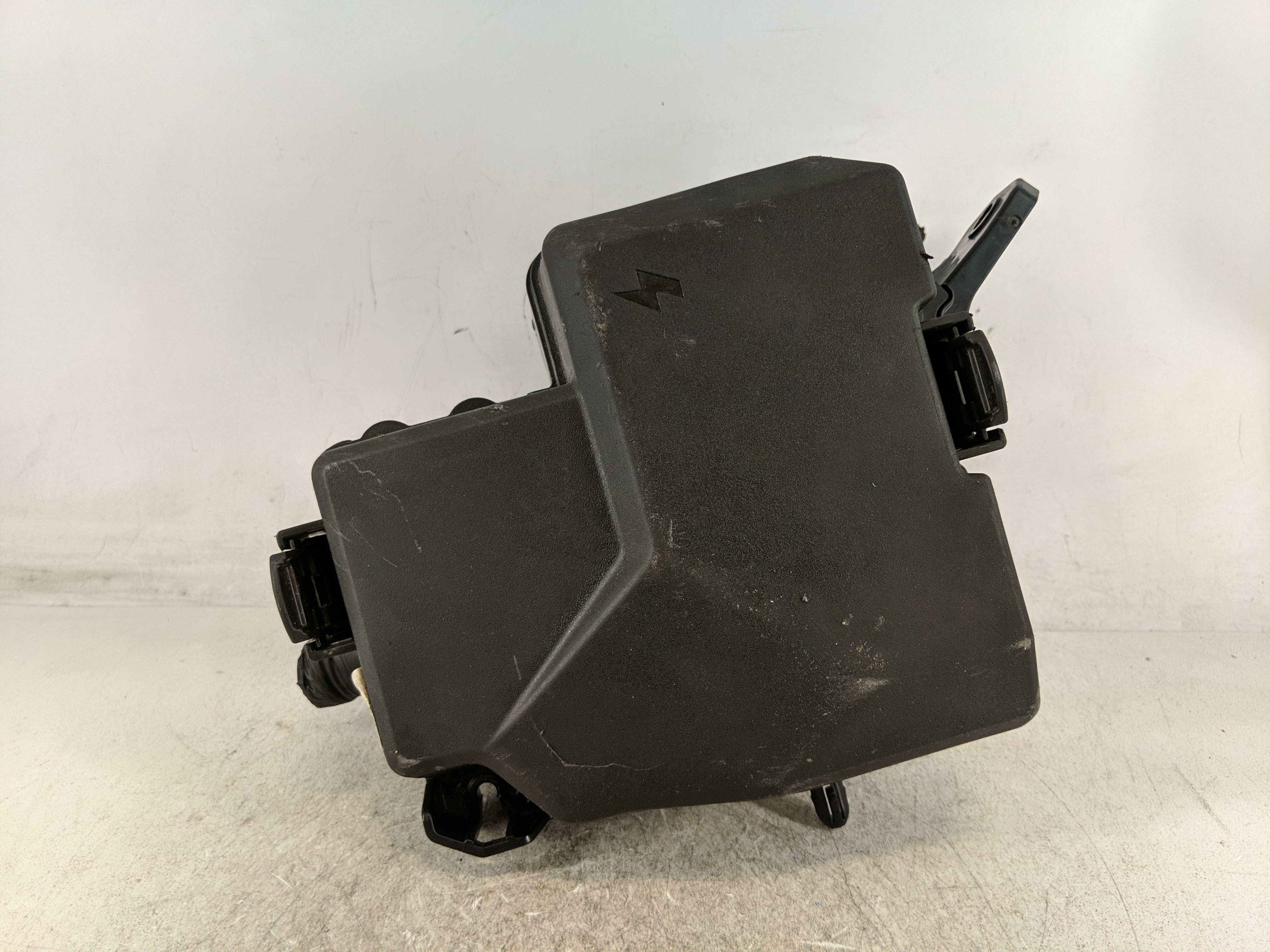 2024 Hyundai Elantra Fusebox Fuse Box Relay Module 1213814 - Oemusedautoparts1.com