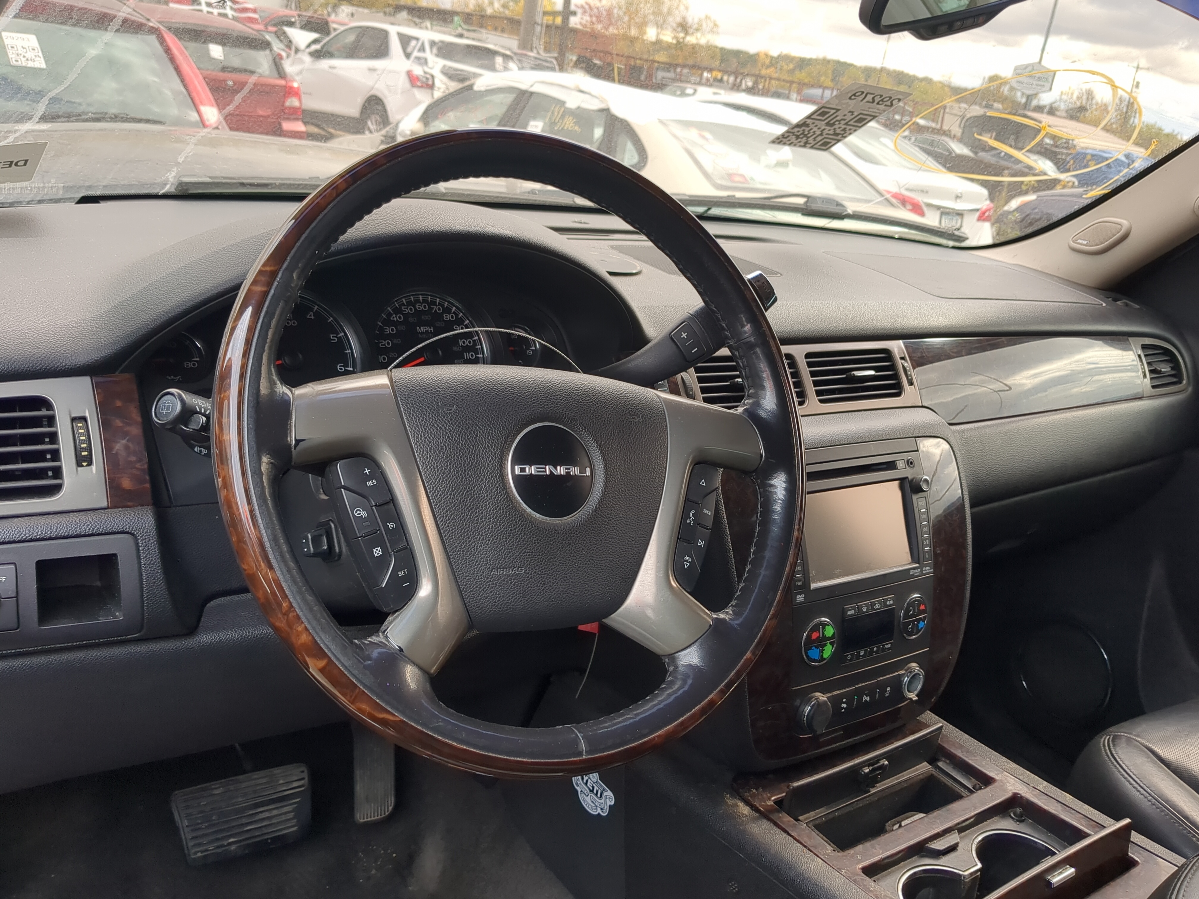 2011-2012 Gmc Yukon Air Bag Driver Left Steering Wheel Mounted 1214119 - Oemusedautoparts1.com