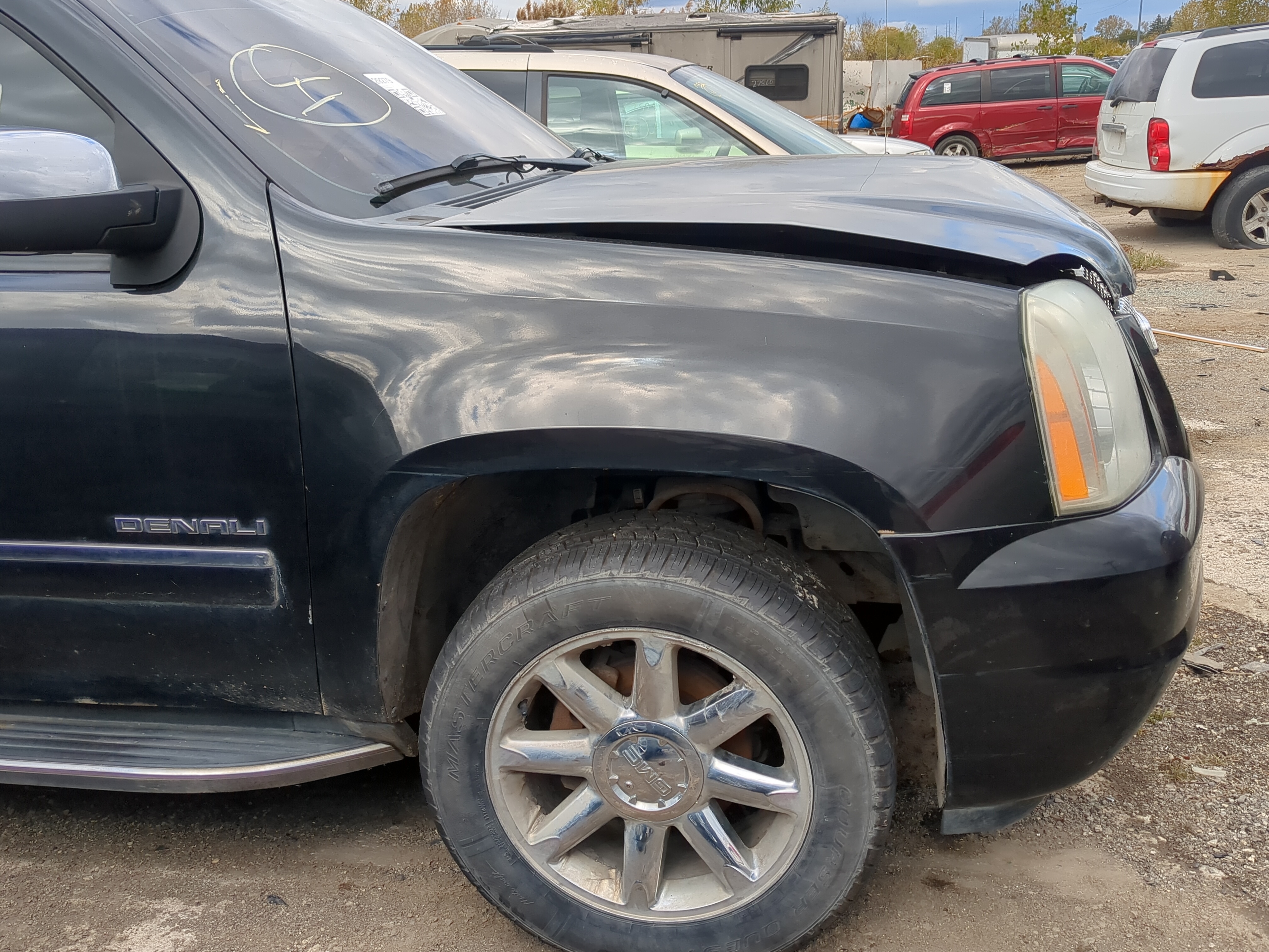 2007-2014 Gmc Yukon Passenger Fender 1214178 - Oemusedautoparts1.com