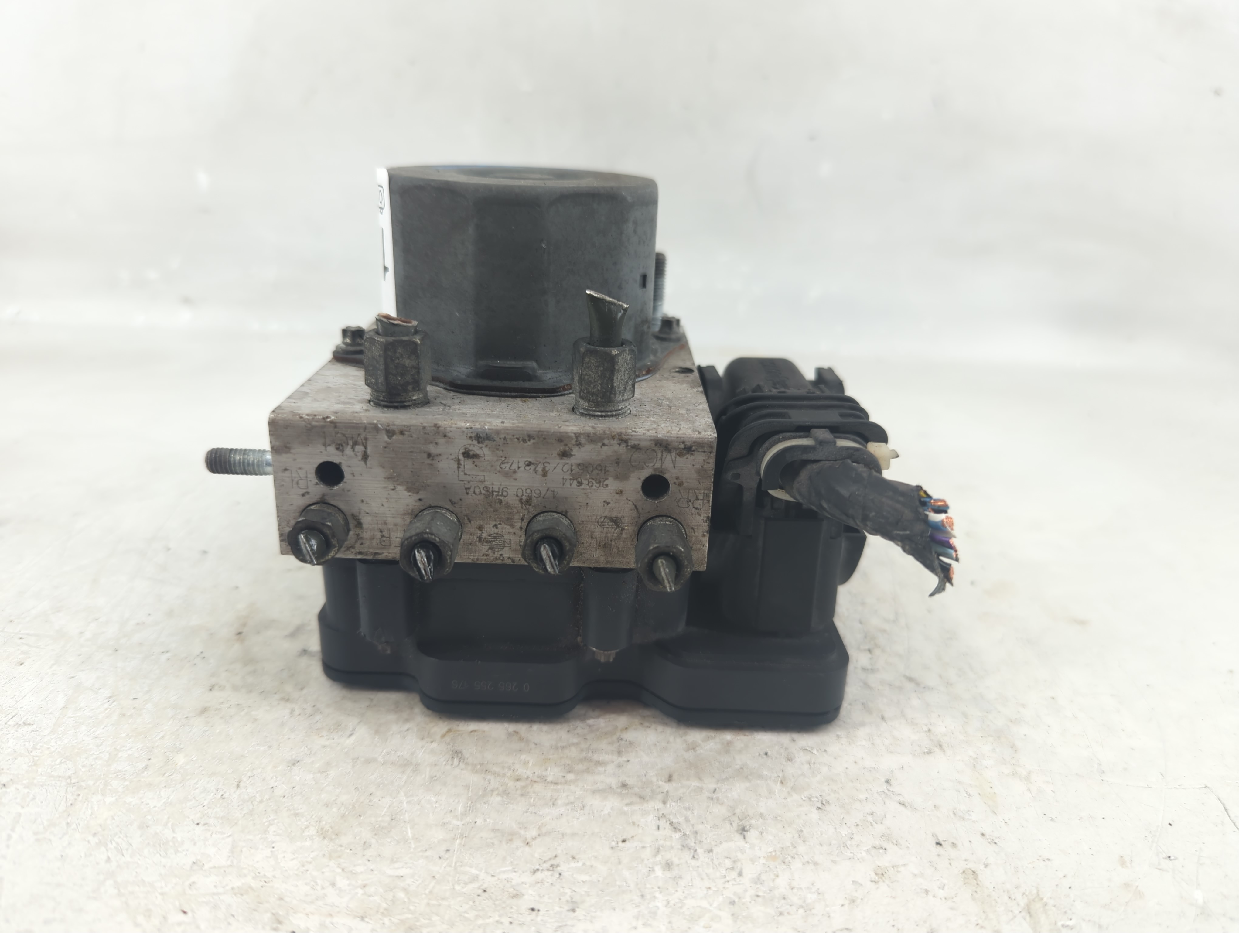 2016-2017 Nissan Altima Abs Pump Control Module 1214437 - Oemusedautoparts1.com
