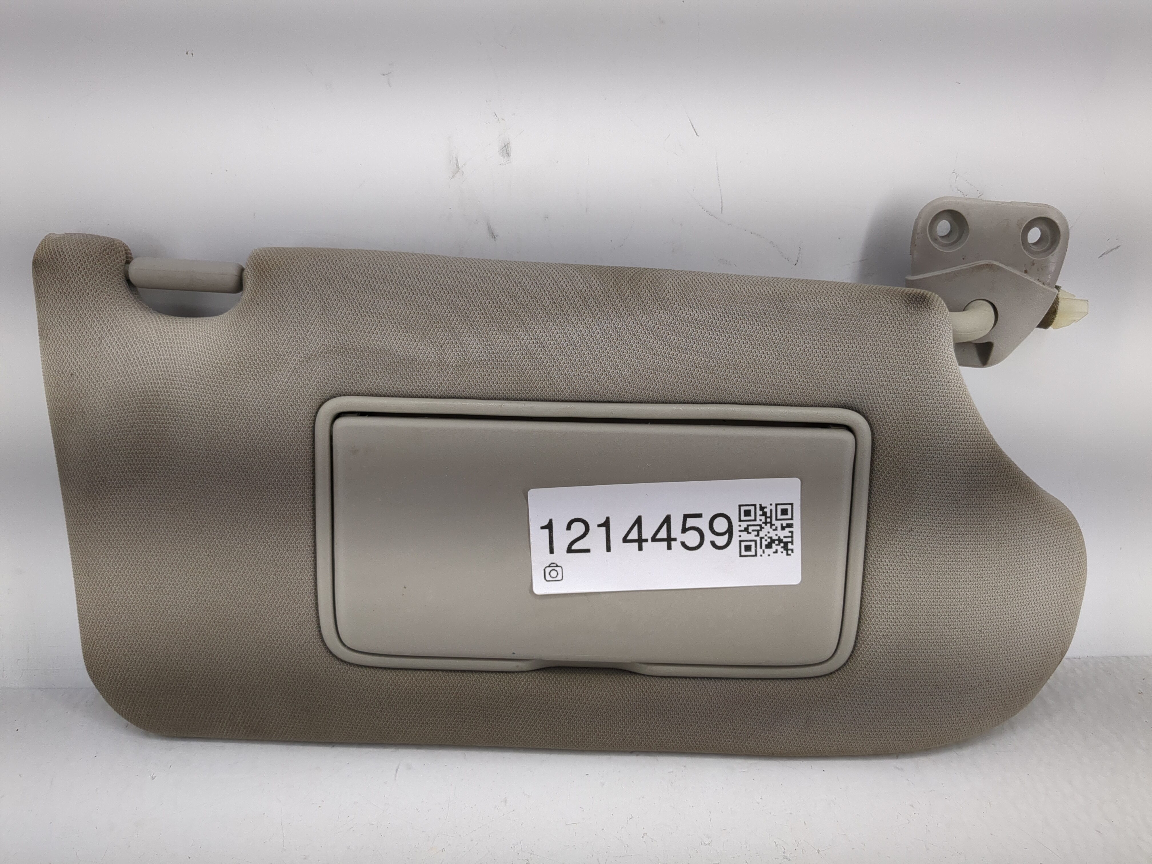 2013-2018 Nissan Altima Passenger Sun Visor Mirror Right Sunvisor Beige 1214459 - Oemusedautoparts1.com