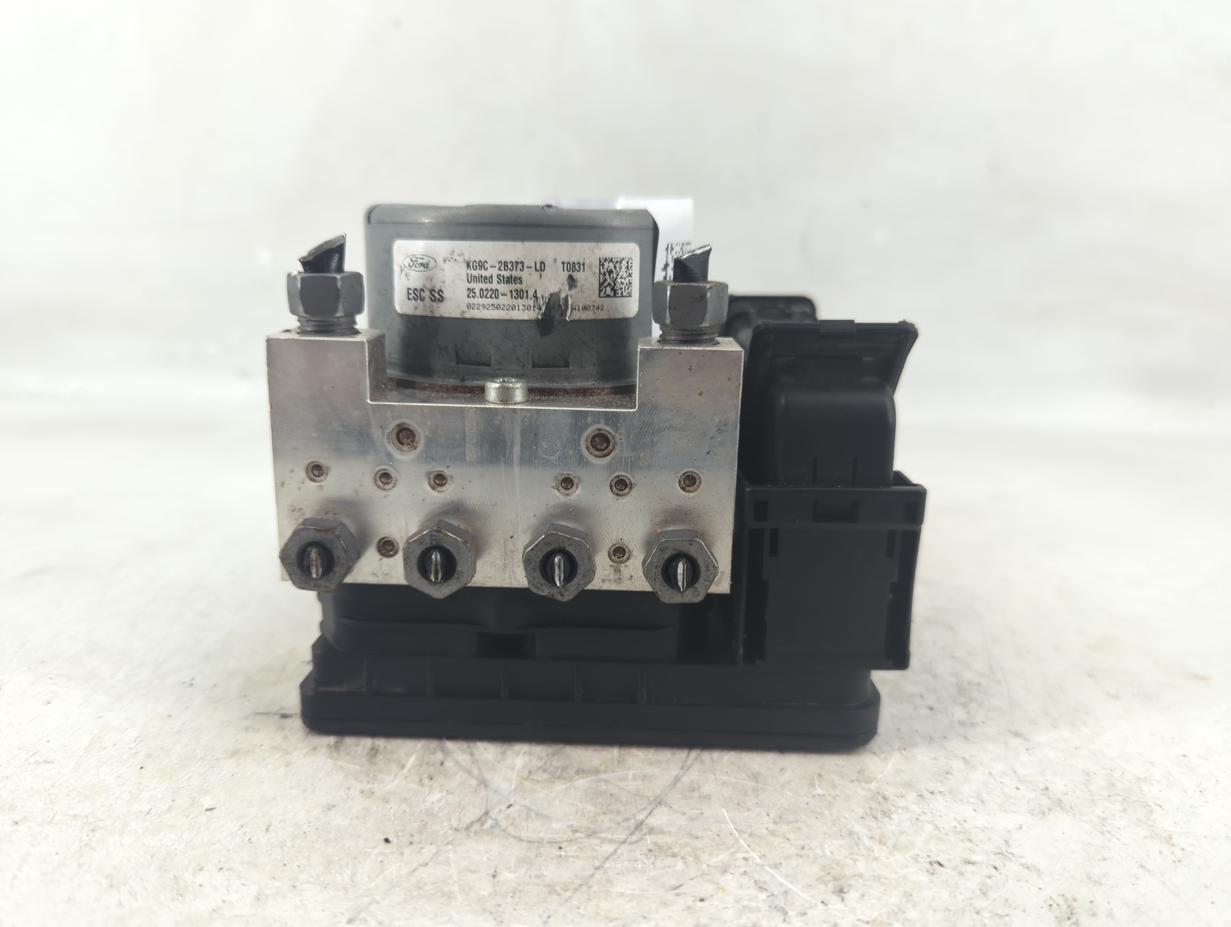 2019-2020 Ford Fusion Abs Pump Control Module 1214481 - Oemusedautoparts1.com