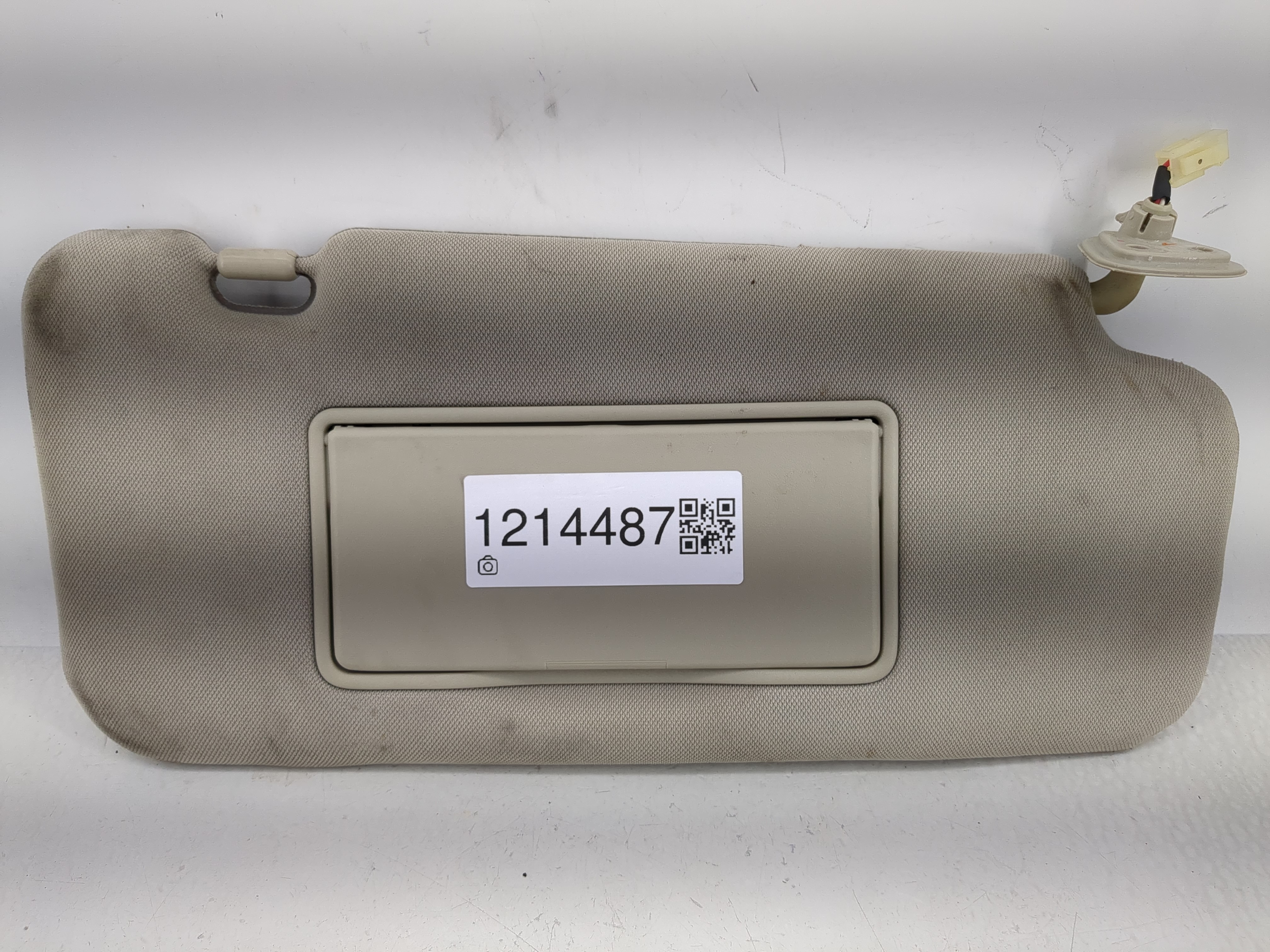 2009-2014 Nissan Murano Passenger Sun Visor Mirror Right Sunvisor Beige 1214487 - Oemusedautoparts1.com