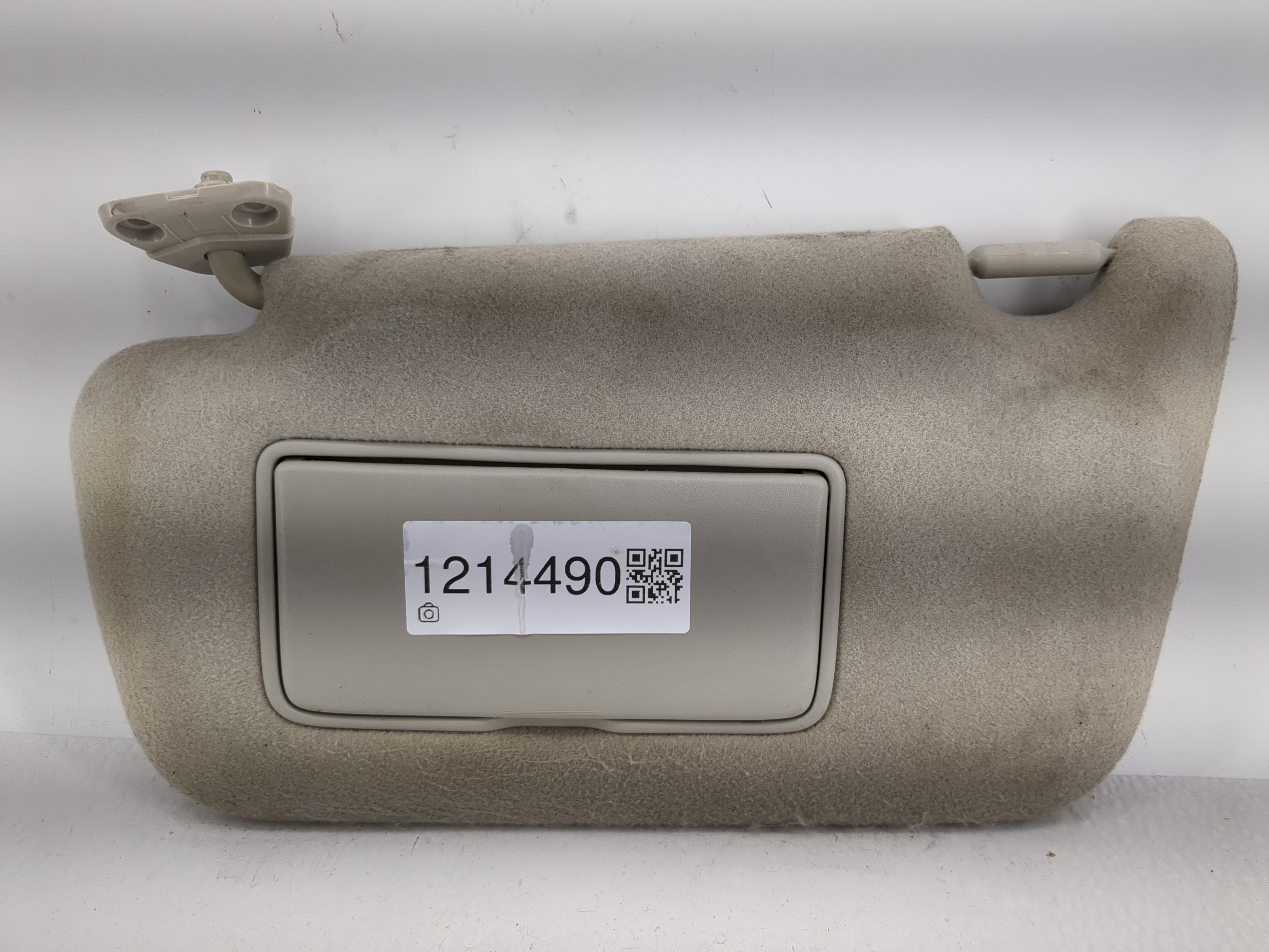 2013-2019 Nissan Sentra Driver Sun Visor Mirror Left Sunvisor Beige 1214490 - Oemusedautoparts1.com