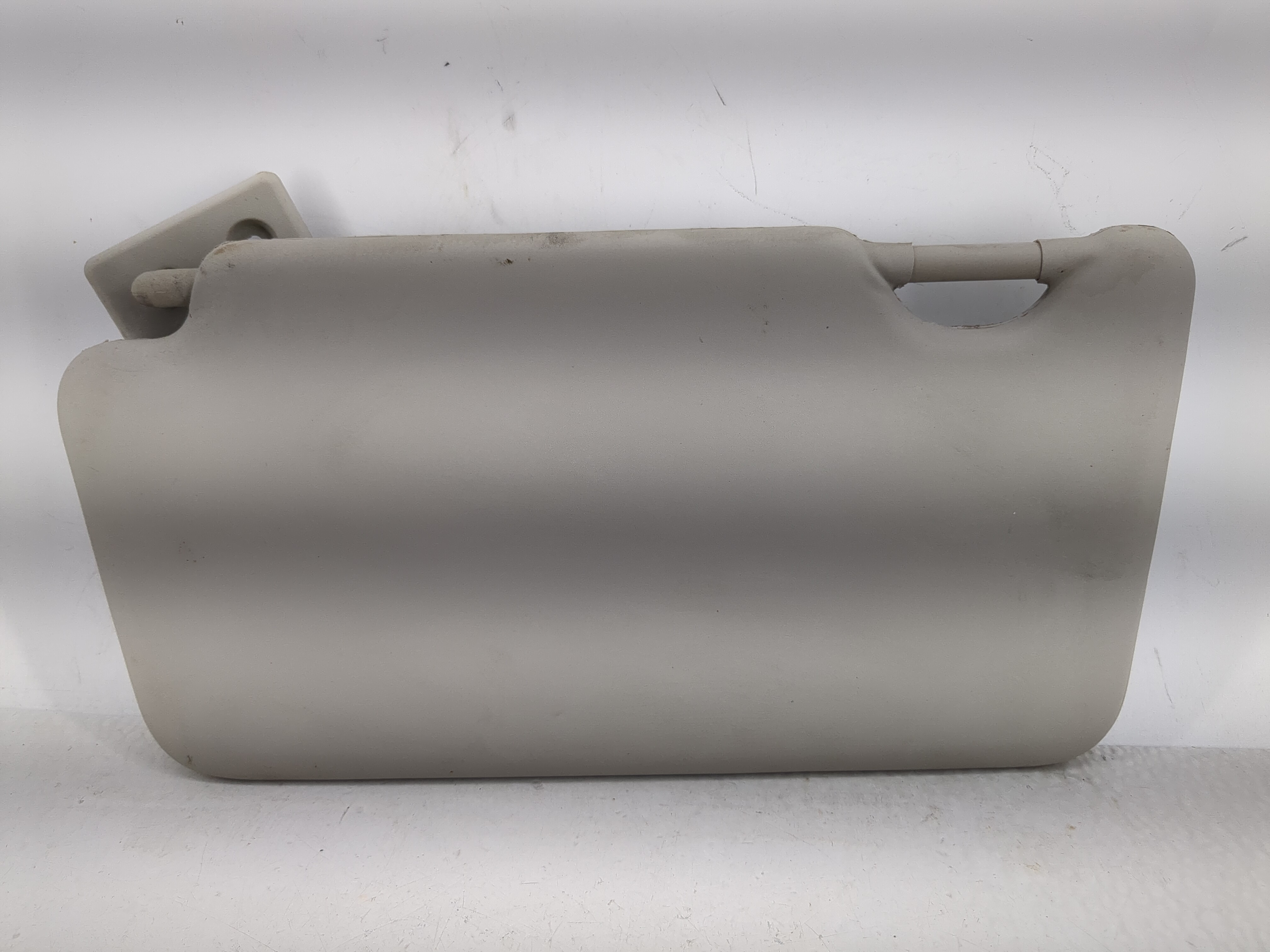 2013-2015 Nissan Versa Passenger Sun Visor Mirror Right Sunvisor Beige 1214517 - Oemusedautoparts1.com