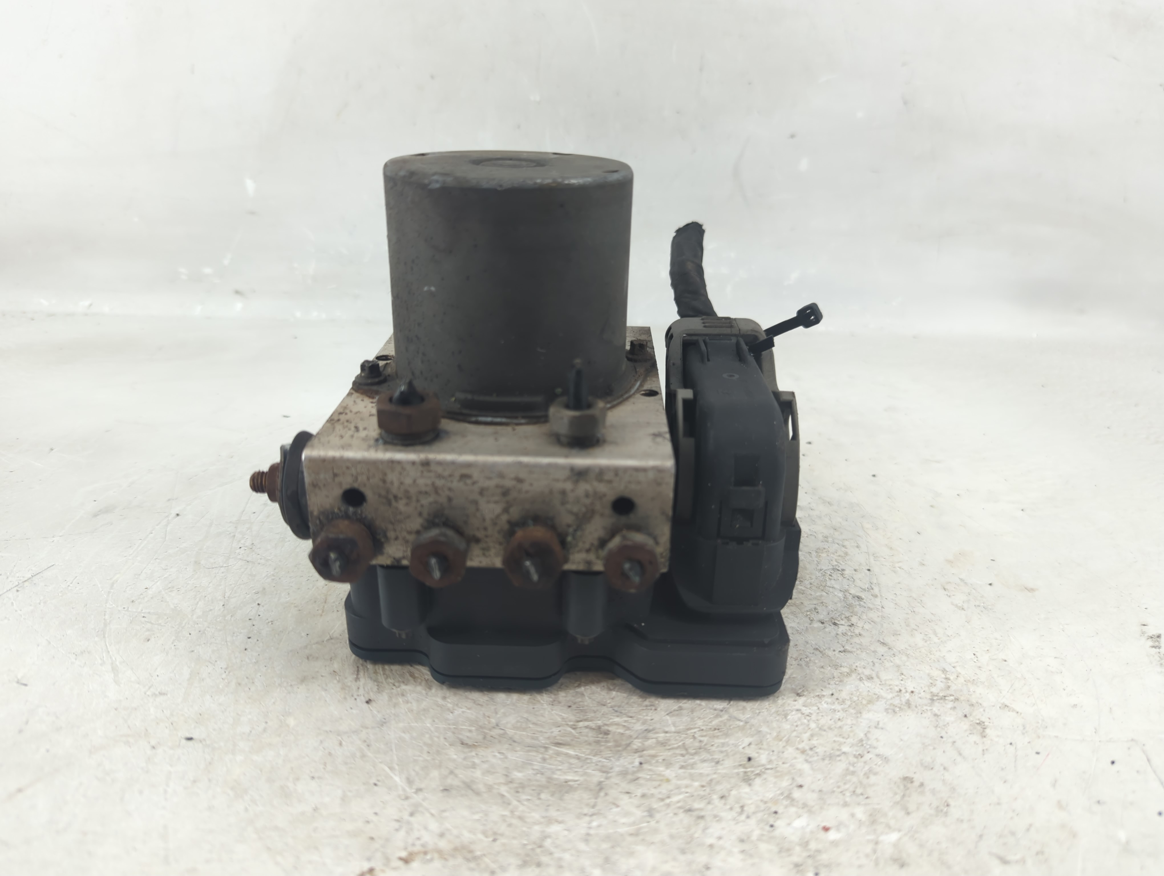 2016-2016 Ford F-150 Abs Pump Control Module 1214535 - Oemusedautoparts1.com