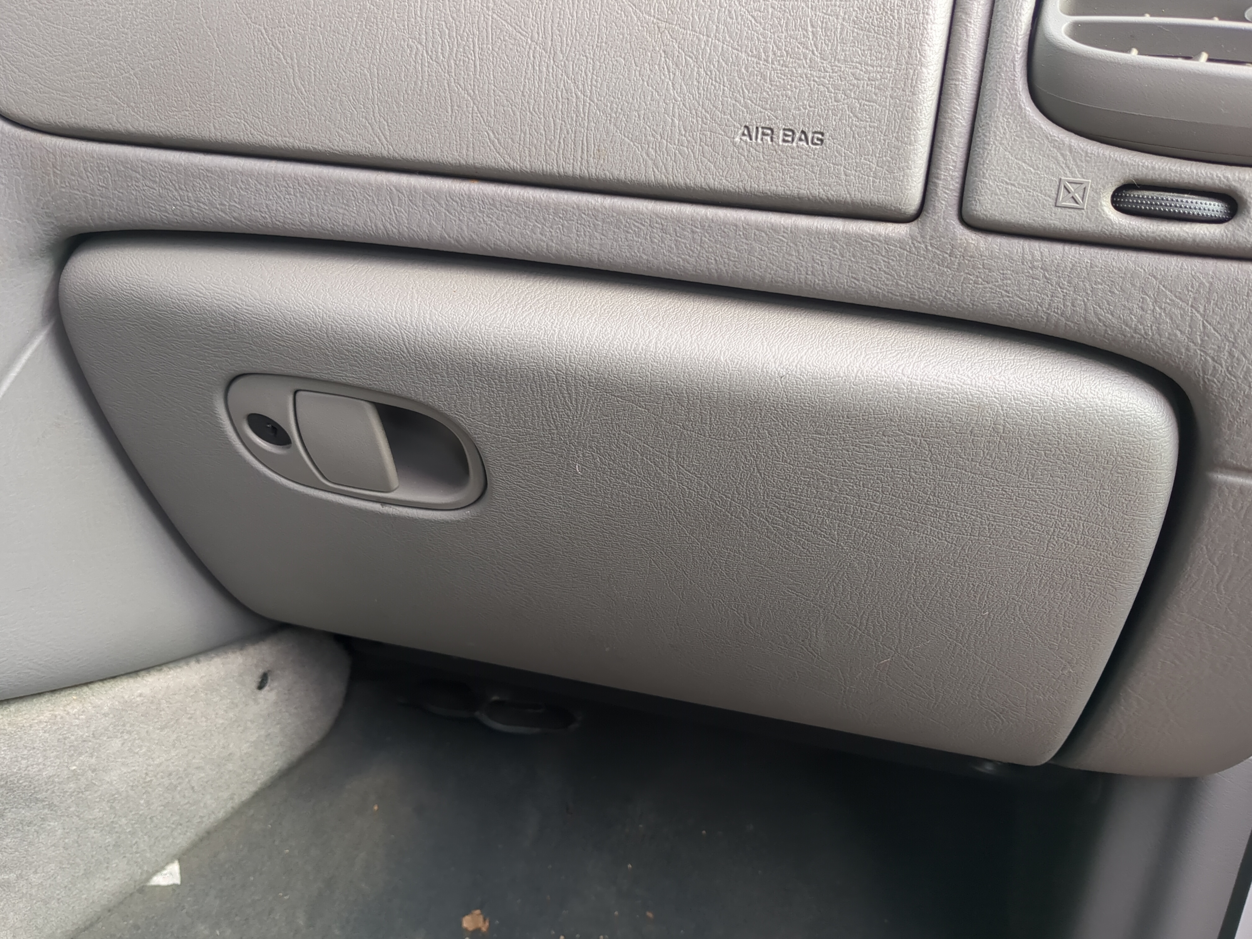 2005 Chevrolet Trailblazer Passenger Glove Box Door Storage Compartment 1214710 - Oemusedautoparts1.com