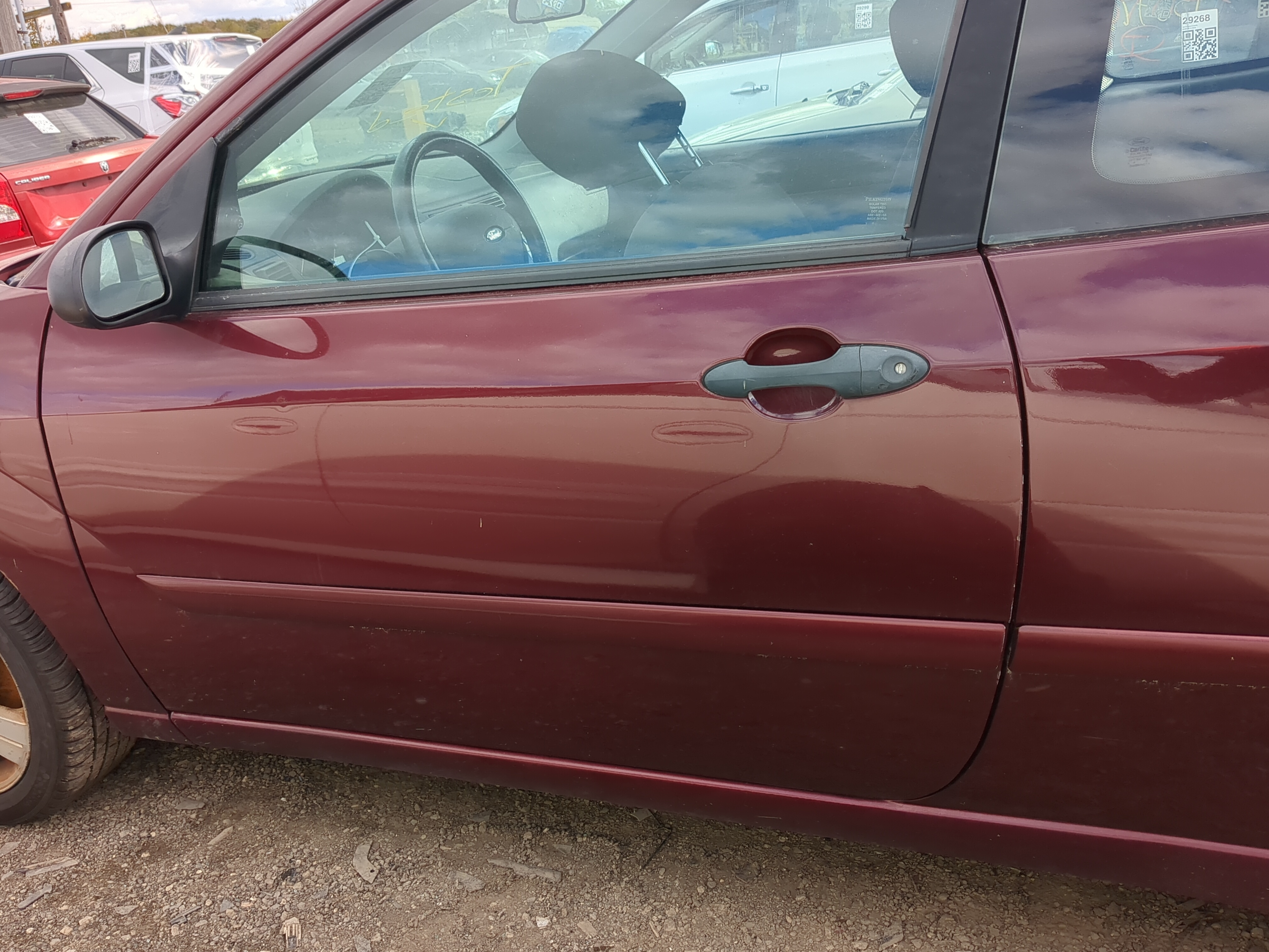 2000-2007 Ford Focus Driver Front Door Oem 1214975 - Oemusedautoparts1.com