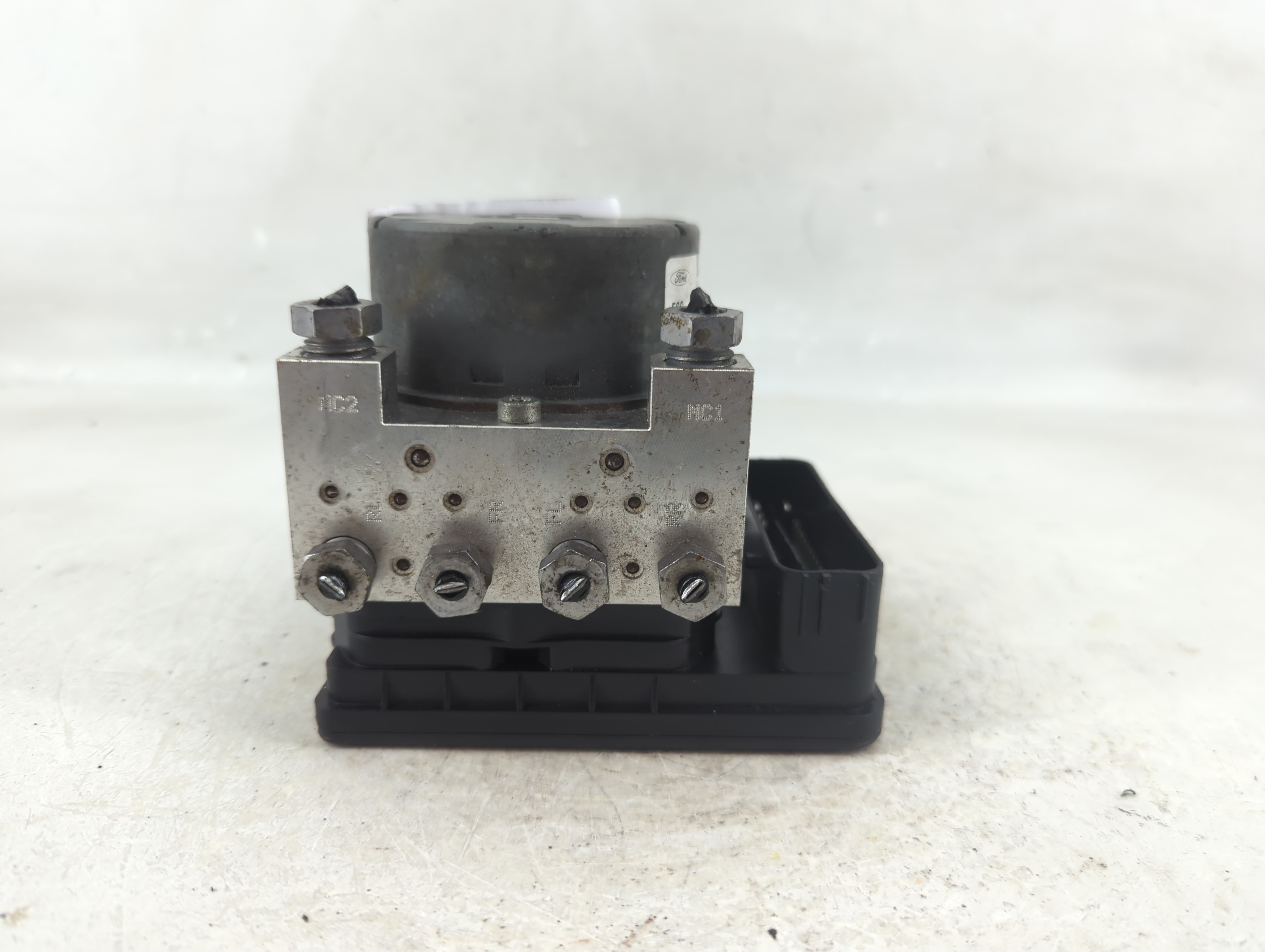 2015-2020 Ford Mustang Abs Pump Control Module 1215056 - Oemusedautoparts1.com