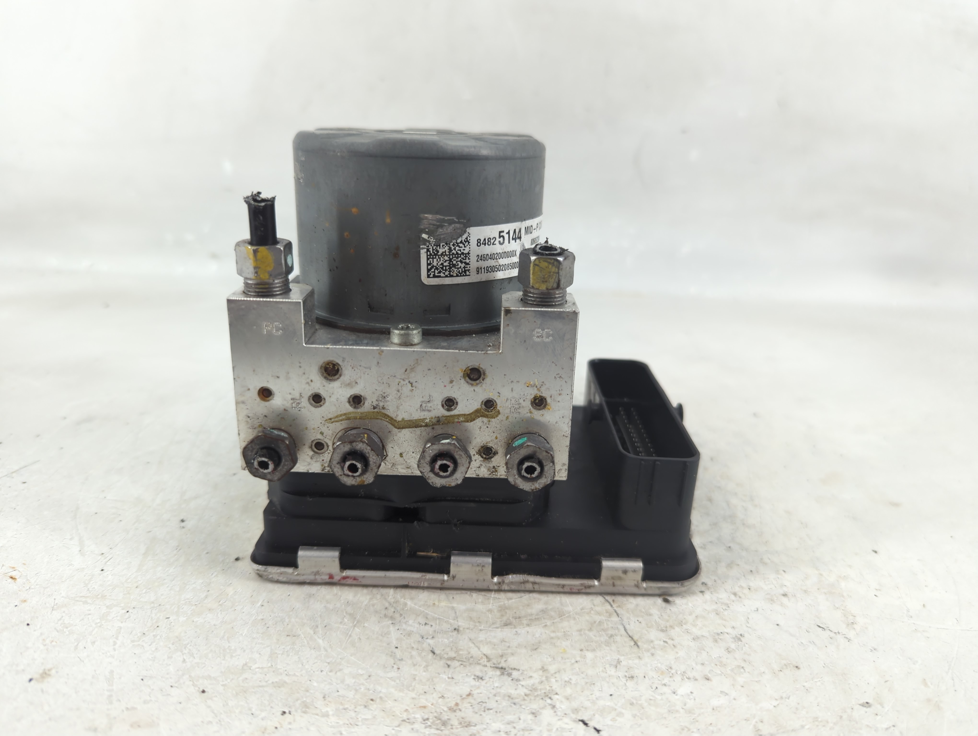 2020-2020 Chevrolet Equinox Abs Pump Control Module 1215057 - Oemusedautoparts1.com